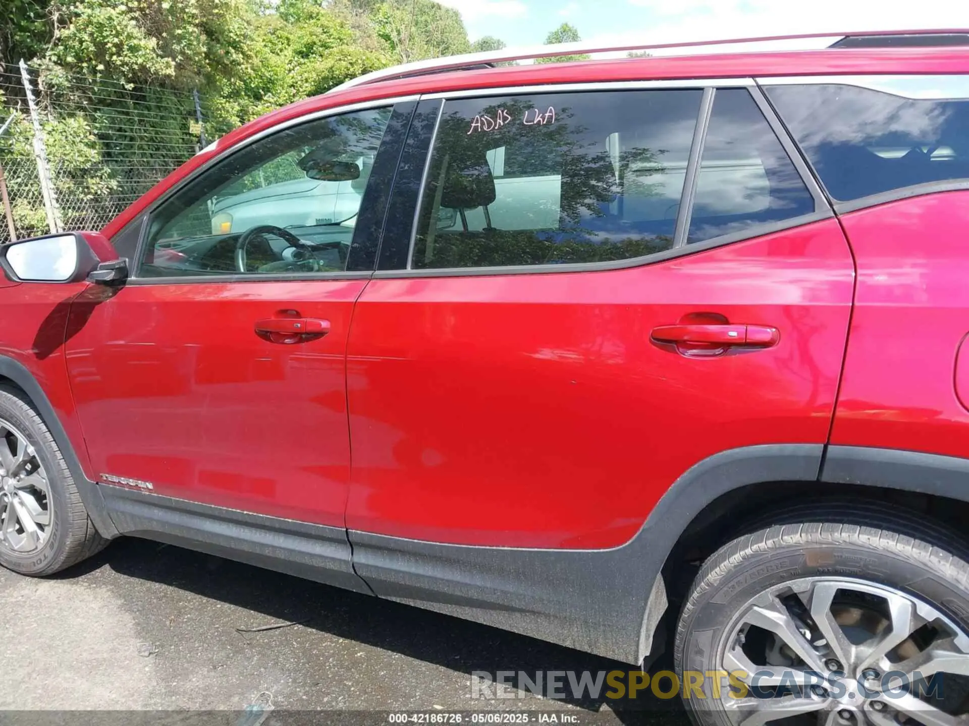14 Photograph of a damaged car 3GKALPEX3LL190480 GMC TERRAIN 2020