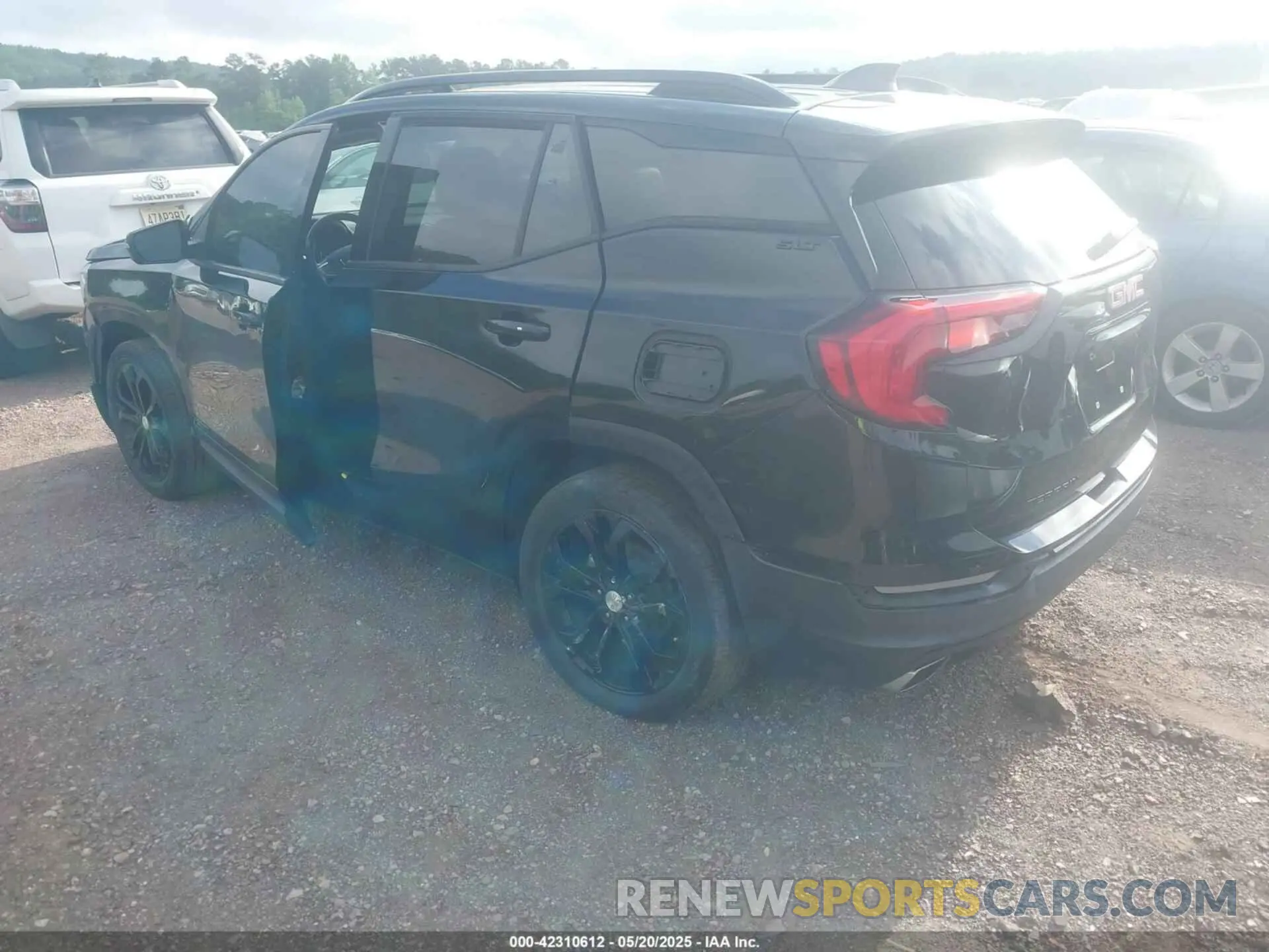 3 Photograph of a damaged car 3GKALPEX4LL112404 GMC TERRAIN 2020