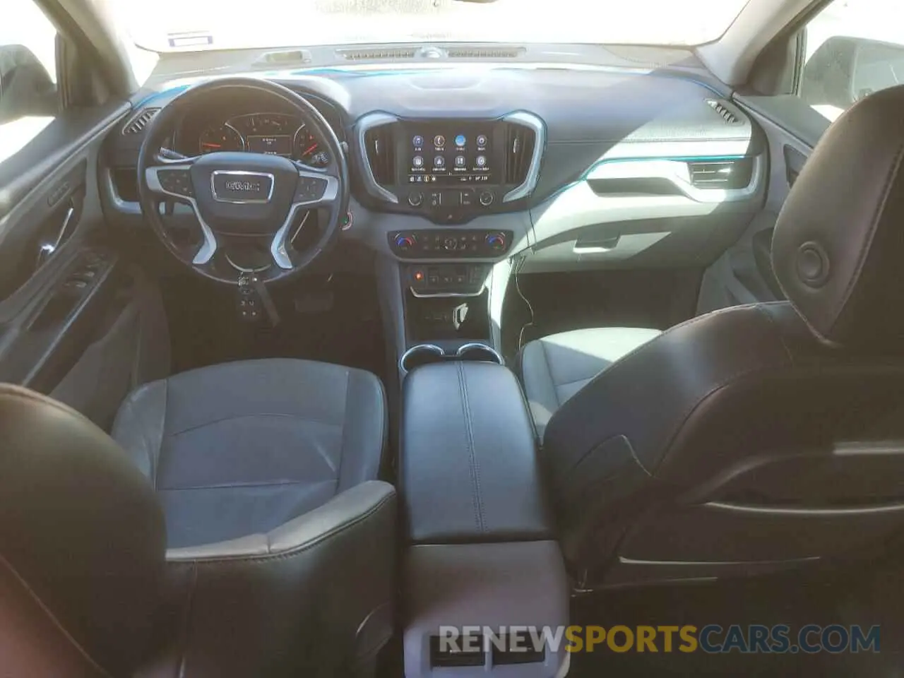 8 Photograph of a damaged car 3GKALPEX5LL235855 GMC TERRAIN 2020