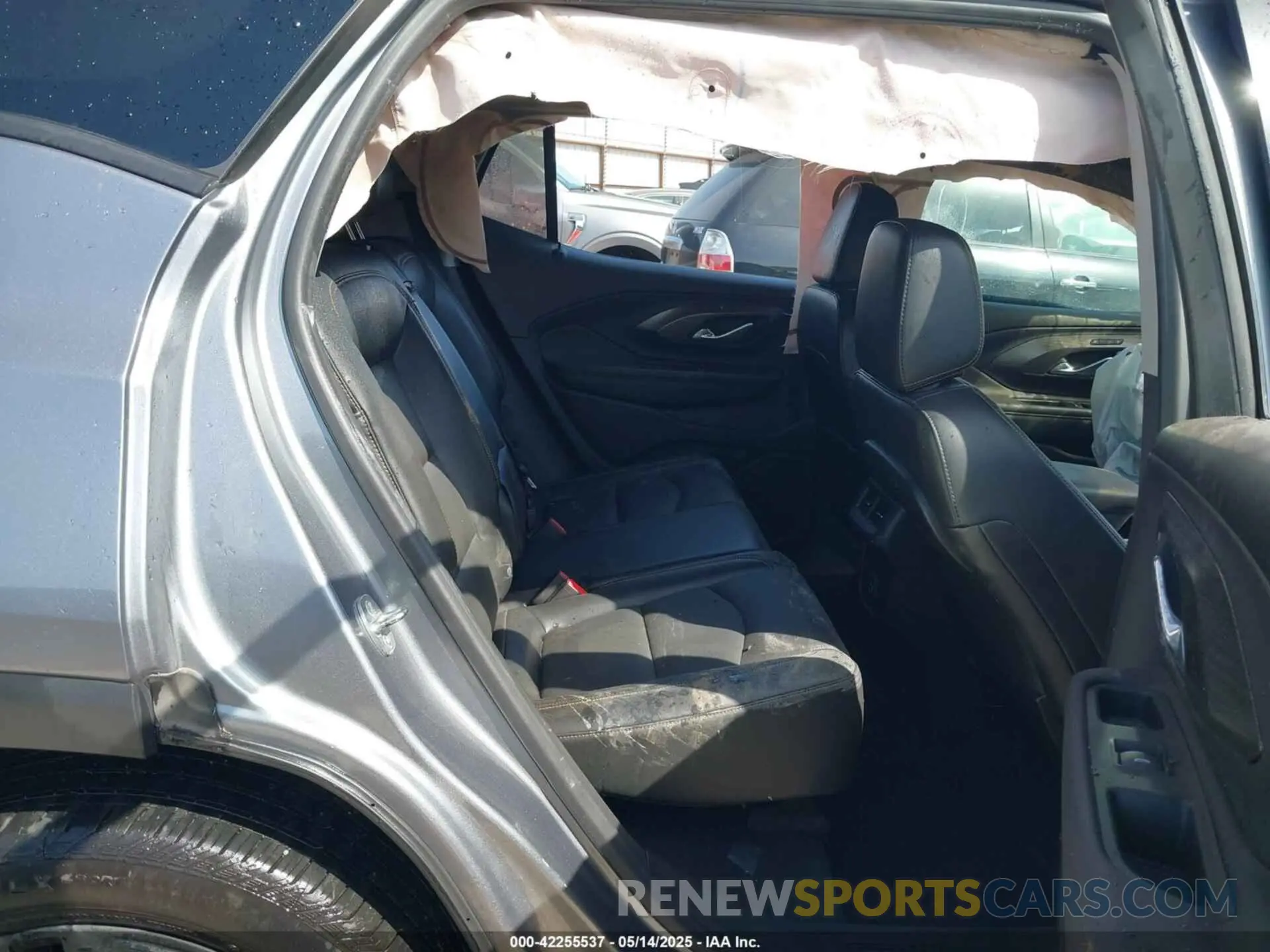 8 Photograph of a damaged car 3GKALPEX7LL336685 GMC TERRAIN 2020