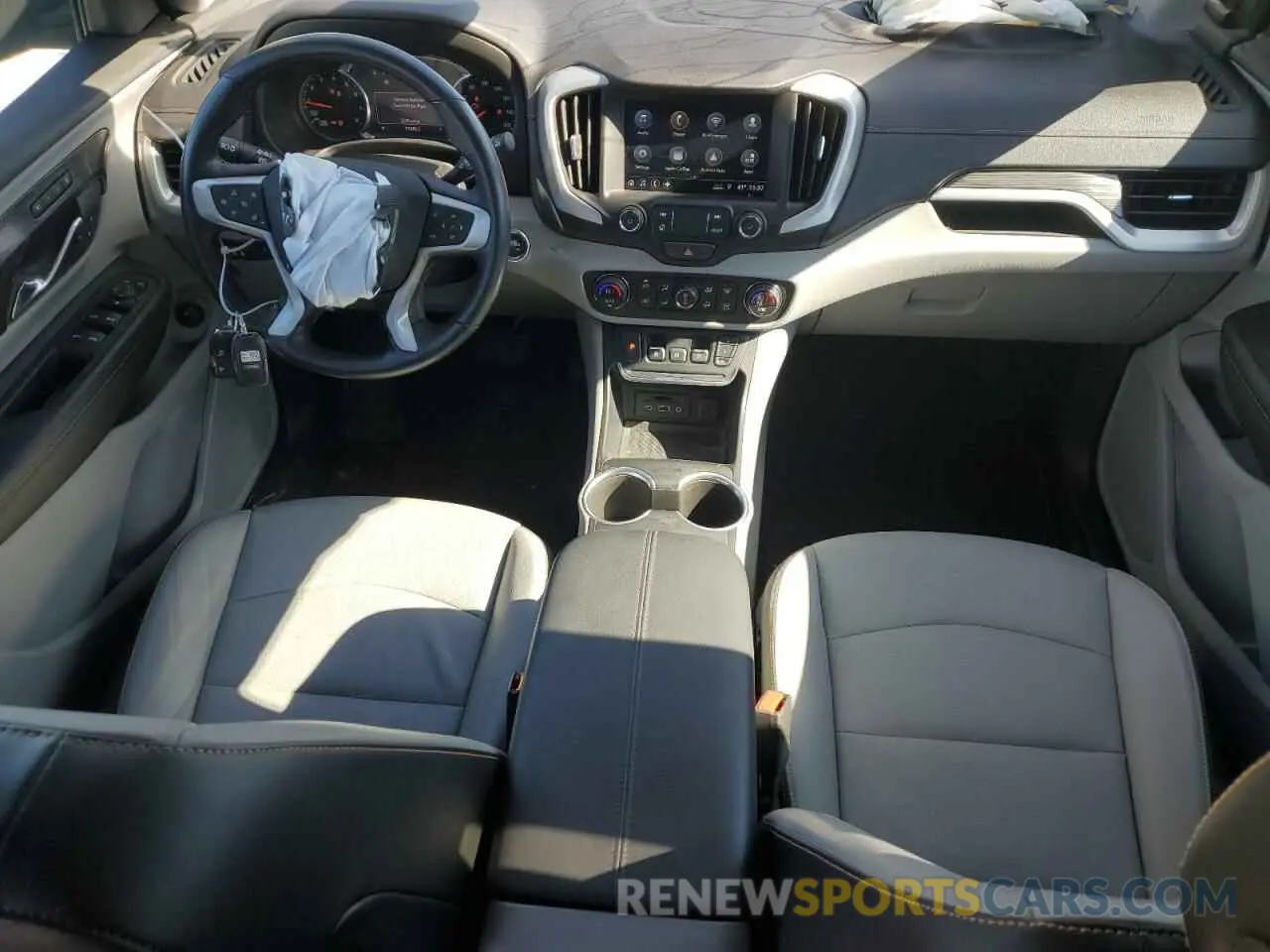 8 Photograph of a damaged car 3GKALPEXXLL209588 GMC TERRAIN 2020