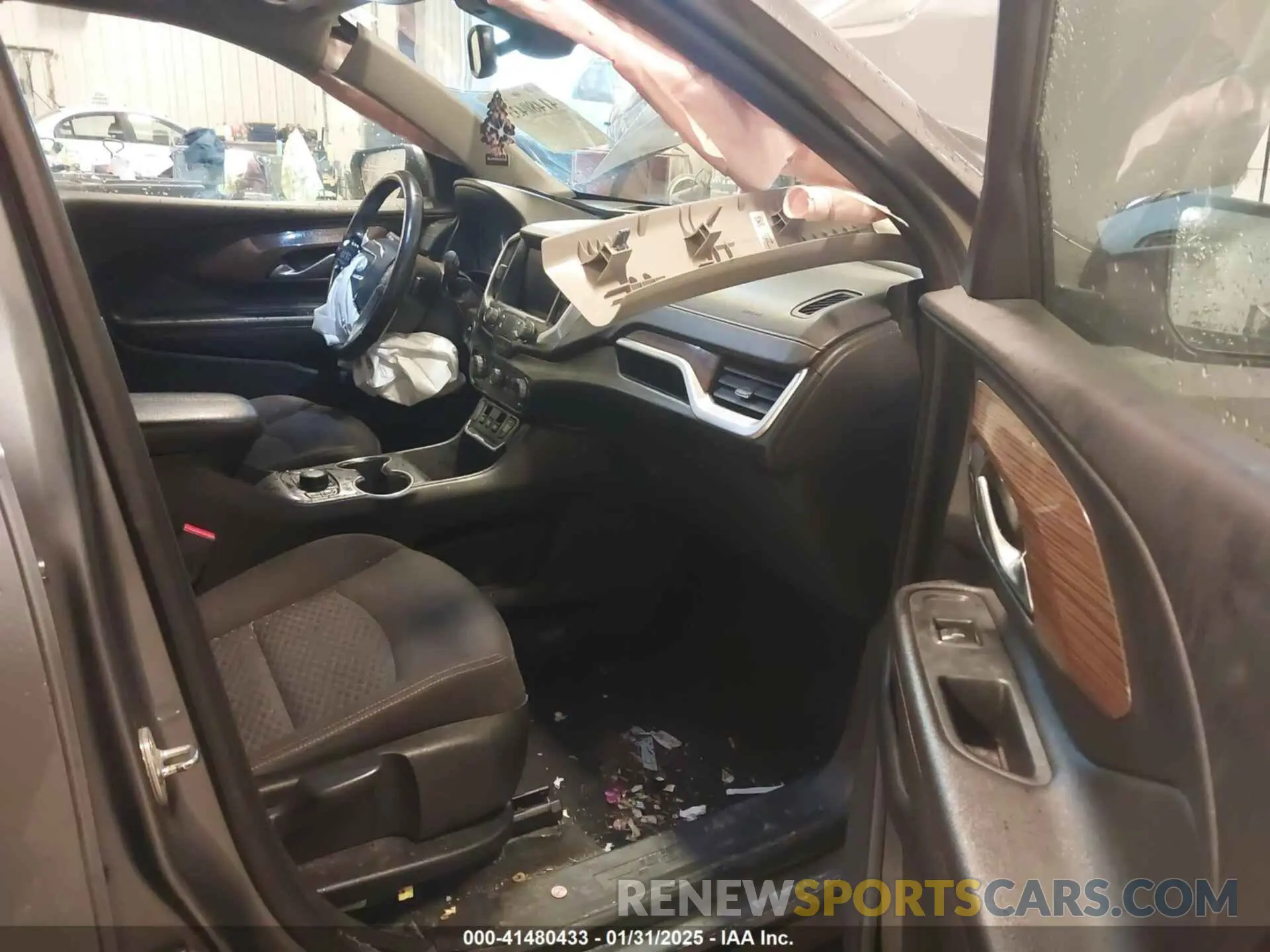 5 Photograph of a damaged car 3GKALTEV0LL112598 GMC TERRAIN 2020
