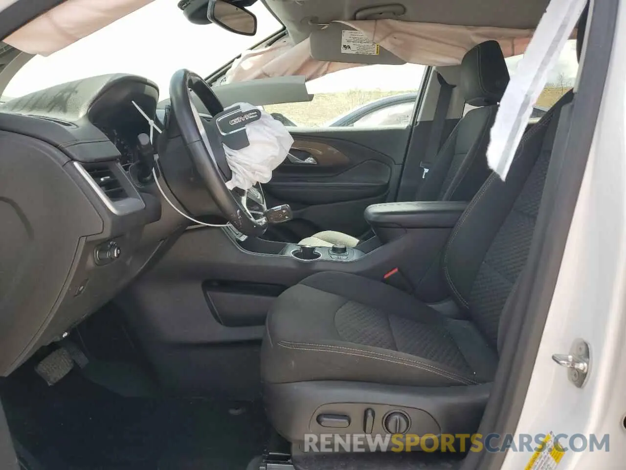 7 Photograph of a damaged car 3GKALTEV0LL204536 GMC TERRAIN 2020