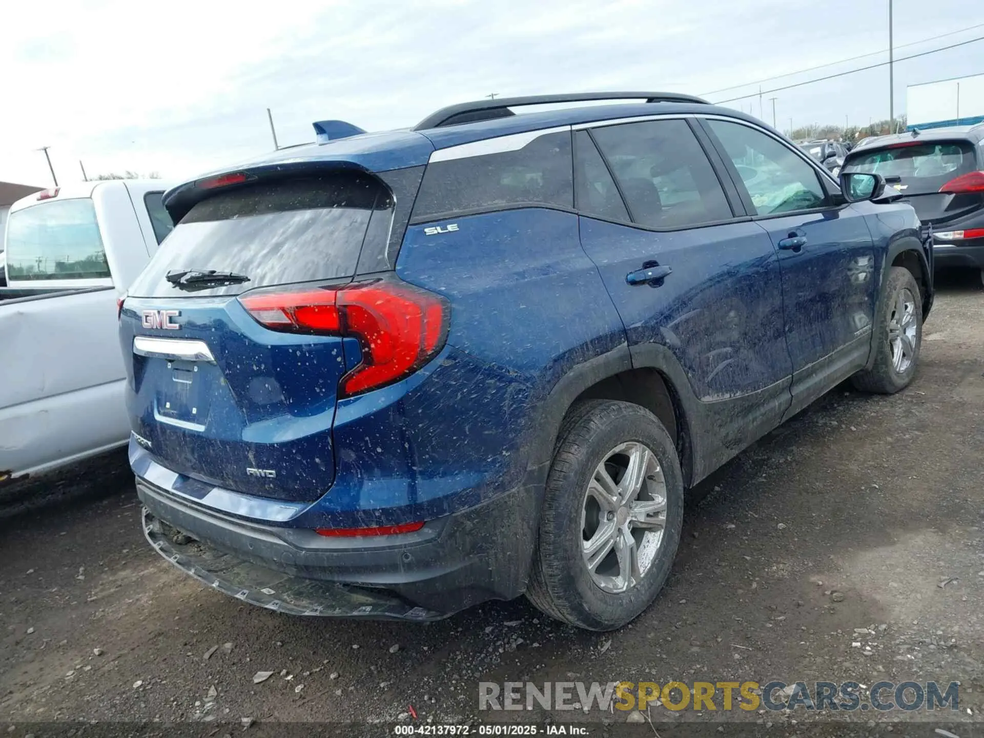 4 Photograph of a damaged car 3GKALTEV1LL211964 GMC TERRAIN 2020