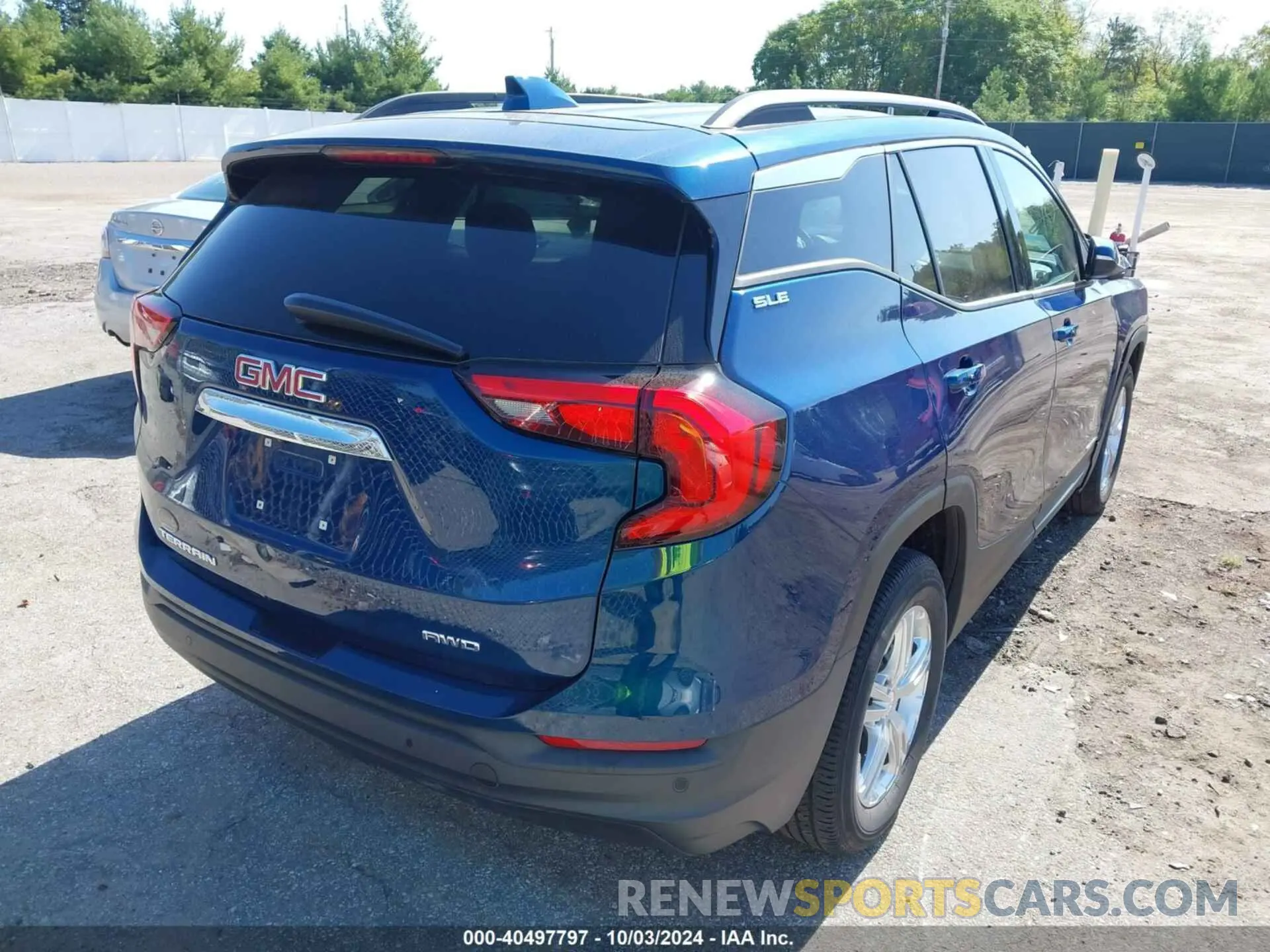 4 Photograph of a damaged car 3GKALTEV3LL192964 GMC TERRAIN 2020