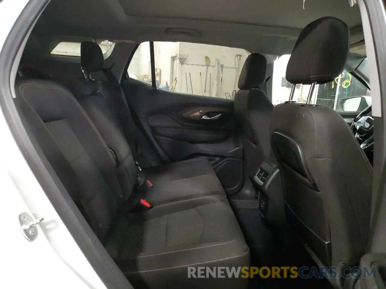 11 Photograph of a damaged car 3GKALTEV4LL180614 GMC TERRAIN 2020