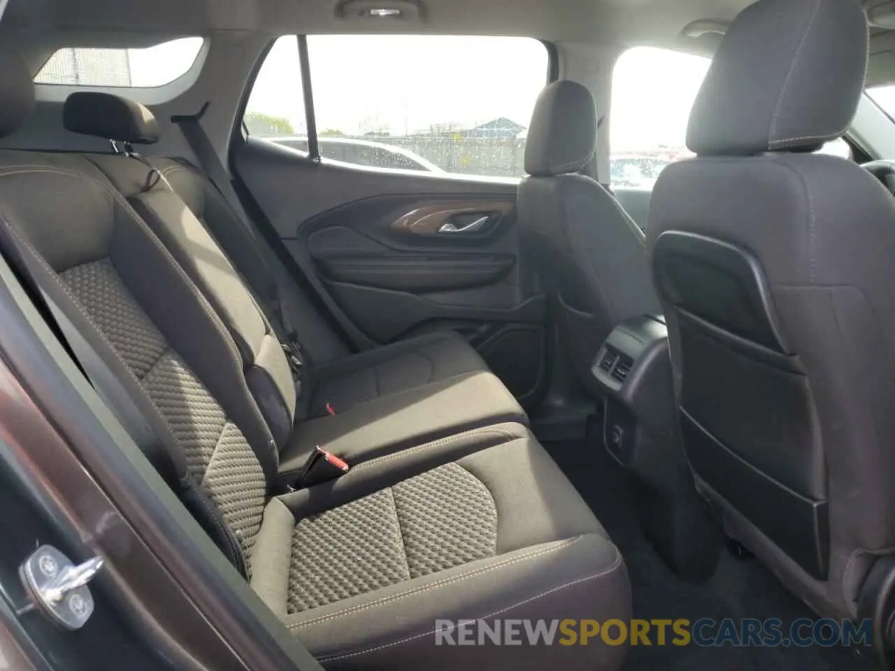 11 Photograph of a damaged car 3GKALTEV6LL108989 GMC TERRAIN 2020