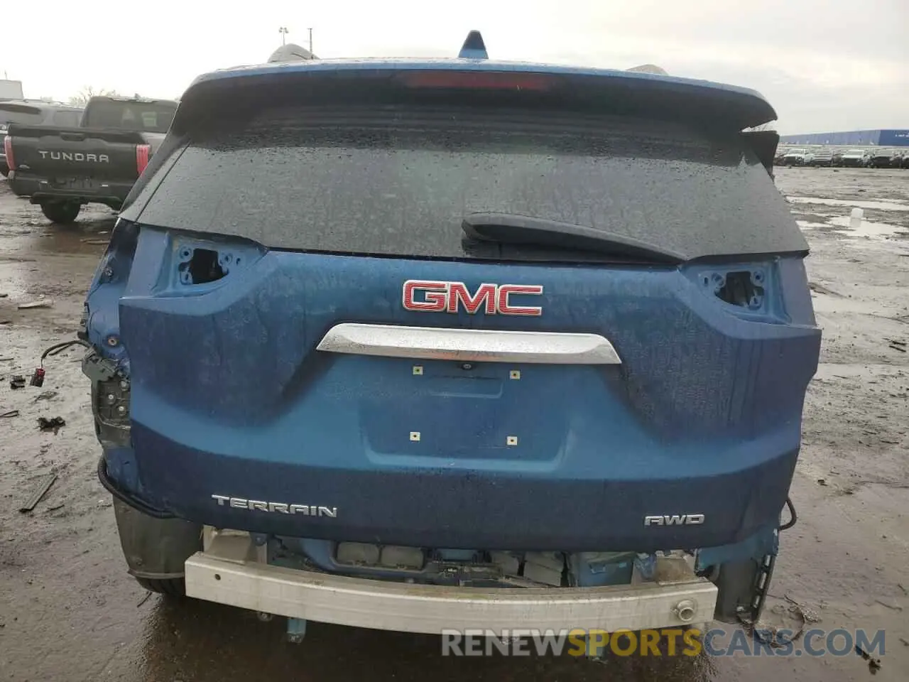 6 Photograph of a damaged car 3GKALTEV6LL121676 GMC TERRAIN 2020