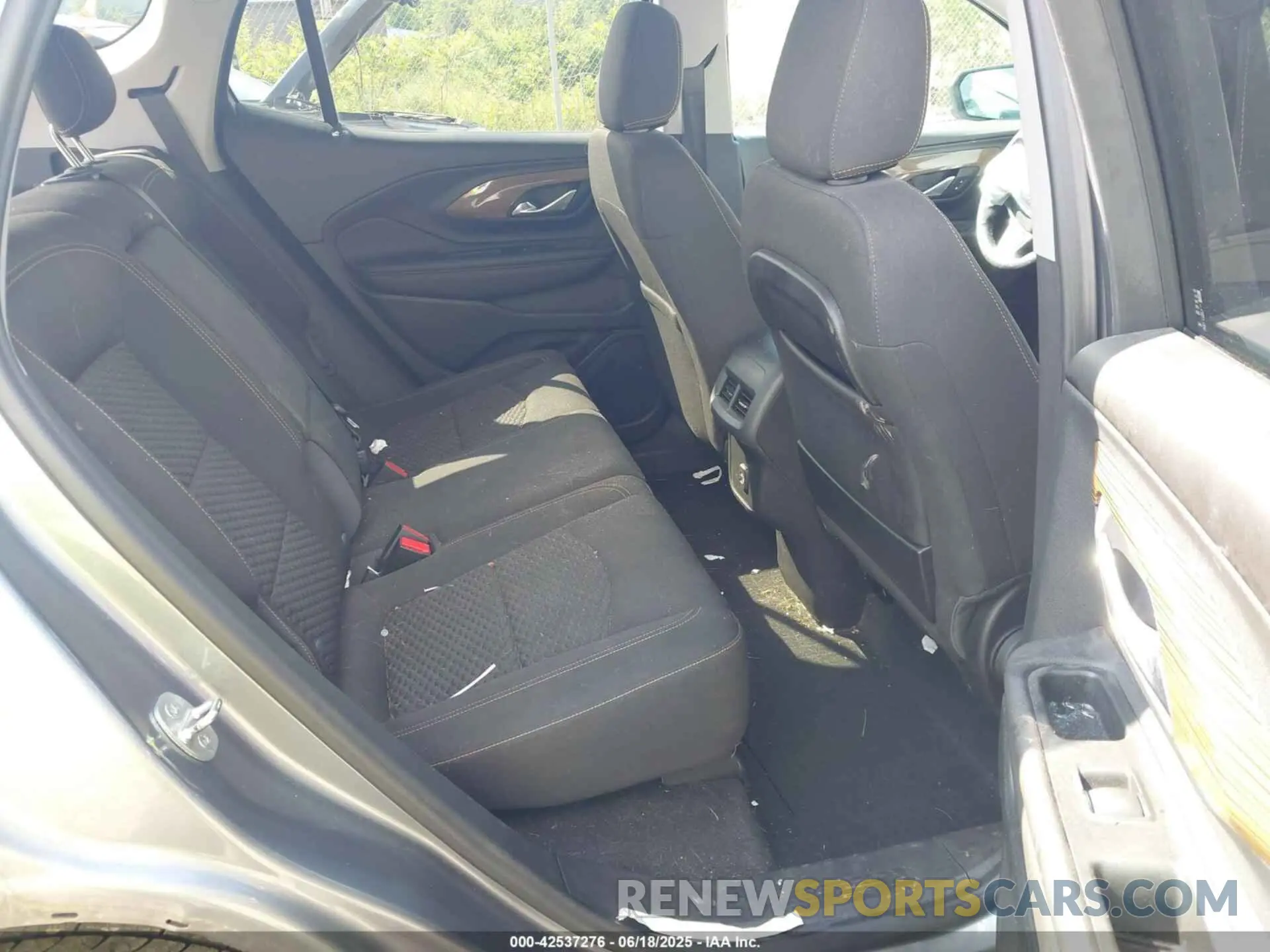8 Photograph of a damaged car 3GKALTEV7LL331946 GMC TERRAIN 2020
