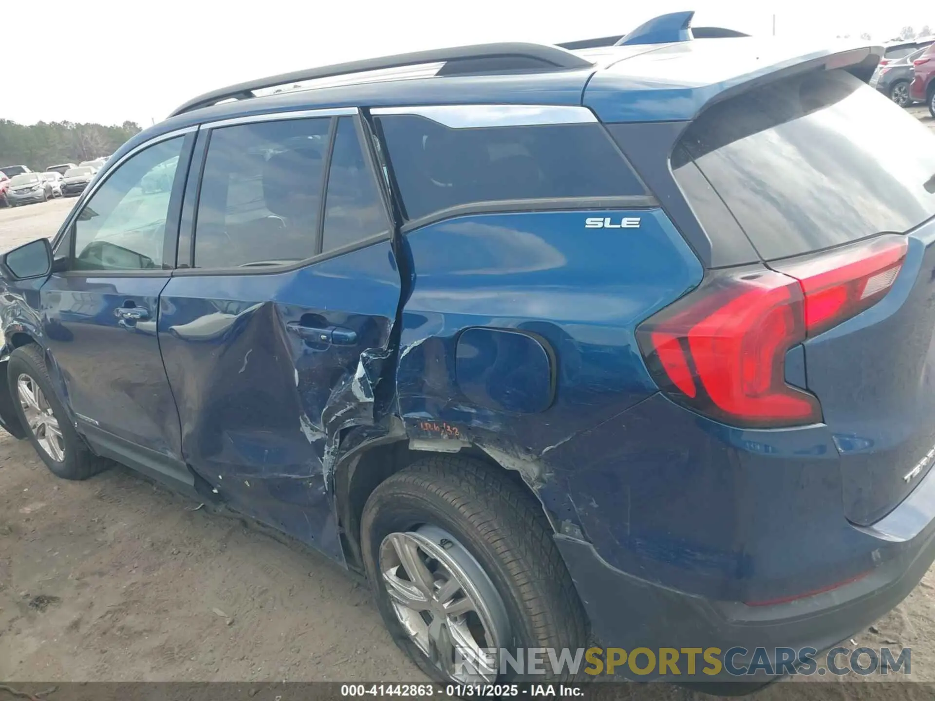 17 Photograph of a damaged car 3GKALTEV8LL308773 GMC TERRAIN 2020