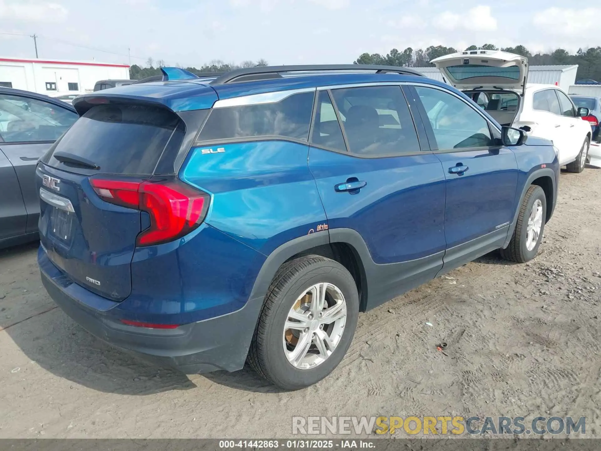4 Photograph of a damaged car 3GKALTEV8LL308773 GMC TERRAIN 2020