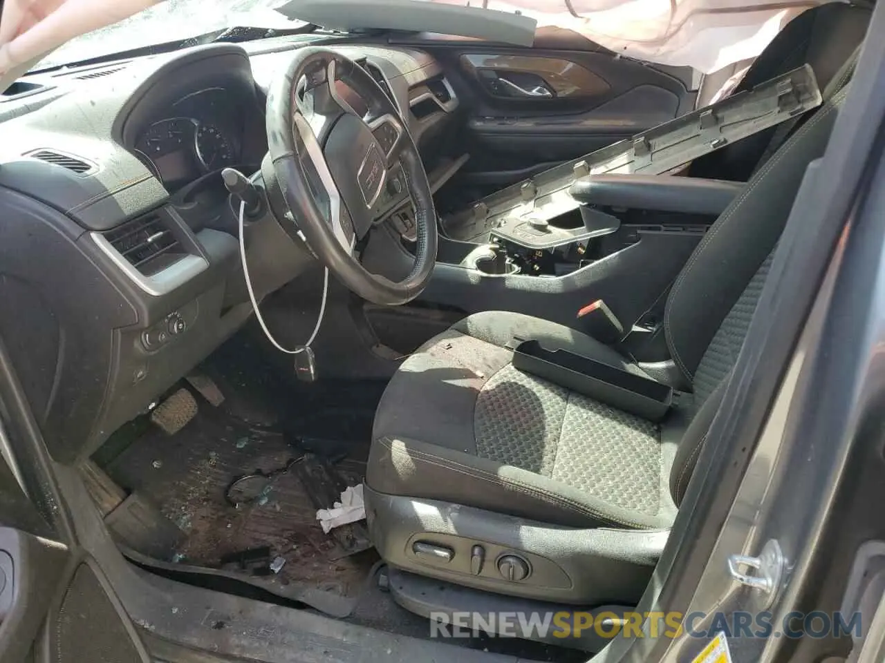 7 Photograph of a damaged car 3GKALTEV9LL205748 GMC TERRAIN 2020