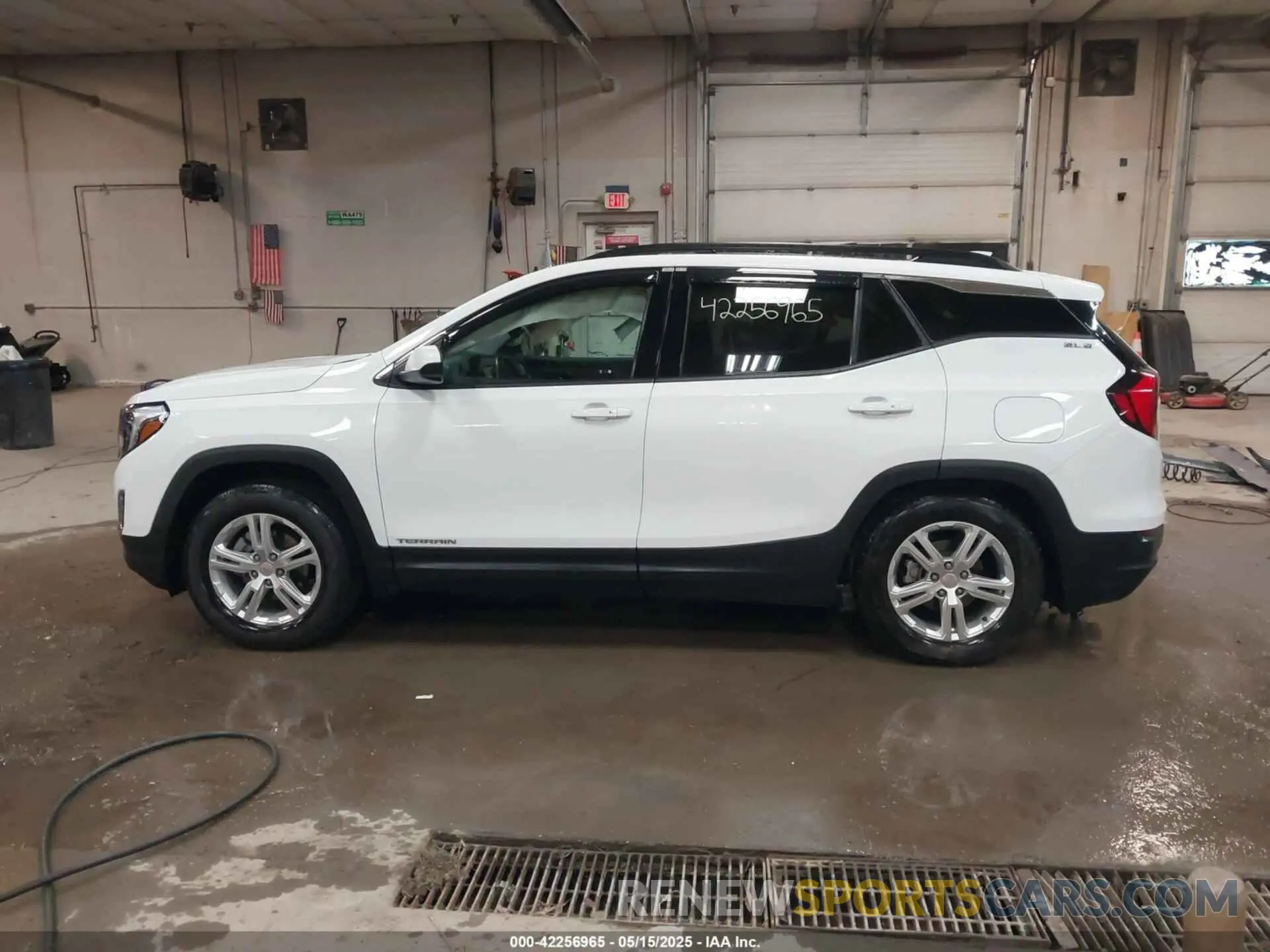 14 Photograph of a damaged car 3GKALTEV9LL261804 GMC TERRAIN 2020