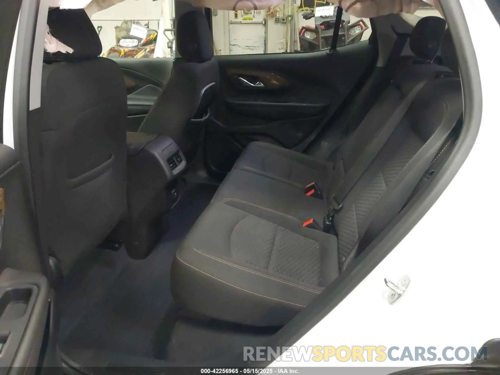 8 Photograph of a damaged car 3GKALTEV9LL261804 GMC TERRAIN 2020