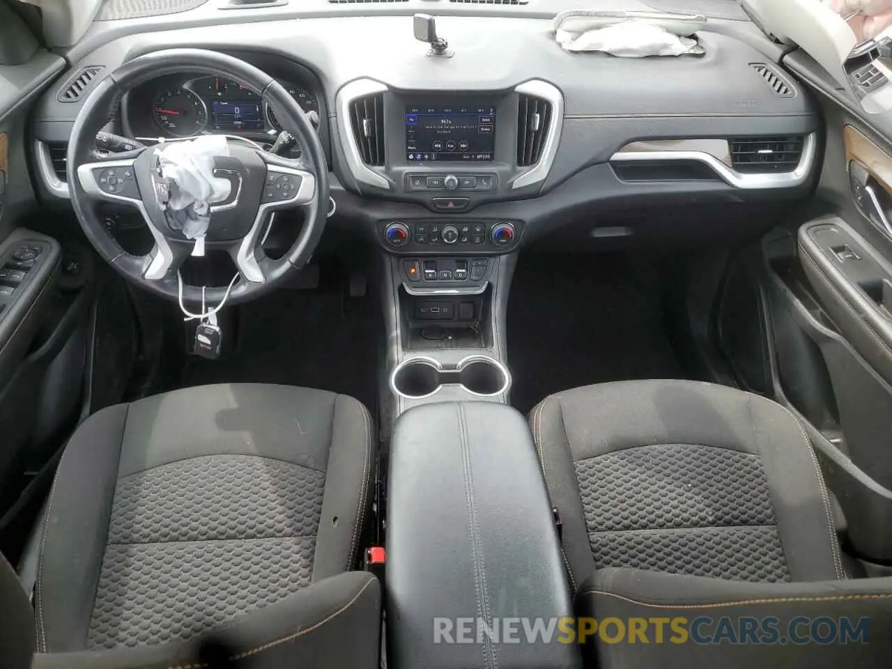 8 Photograph of a damaged car 3GKALTEV9LL339448 GMC TERRAIN 2020