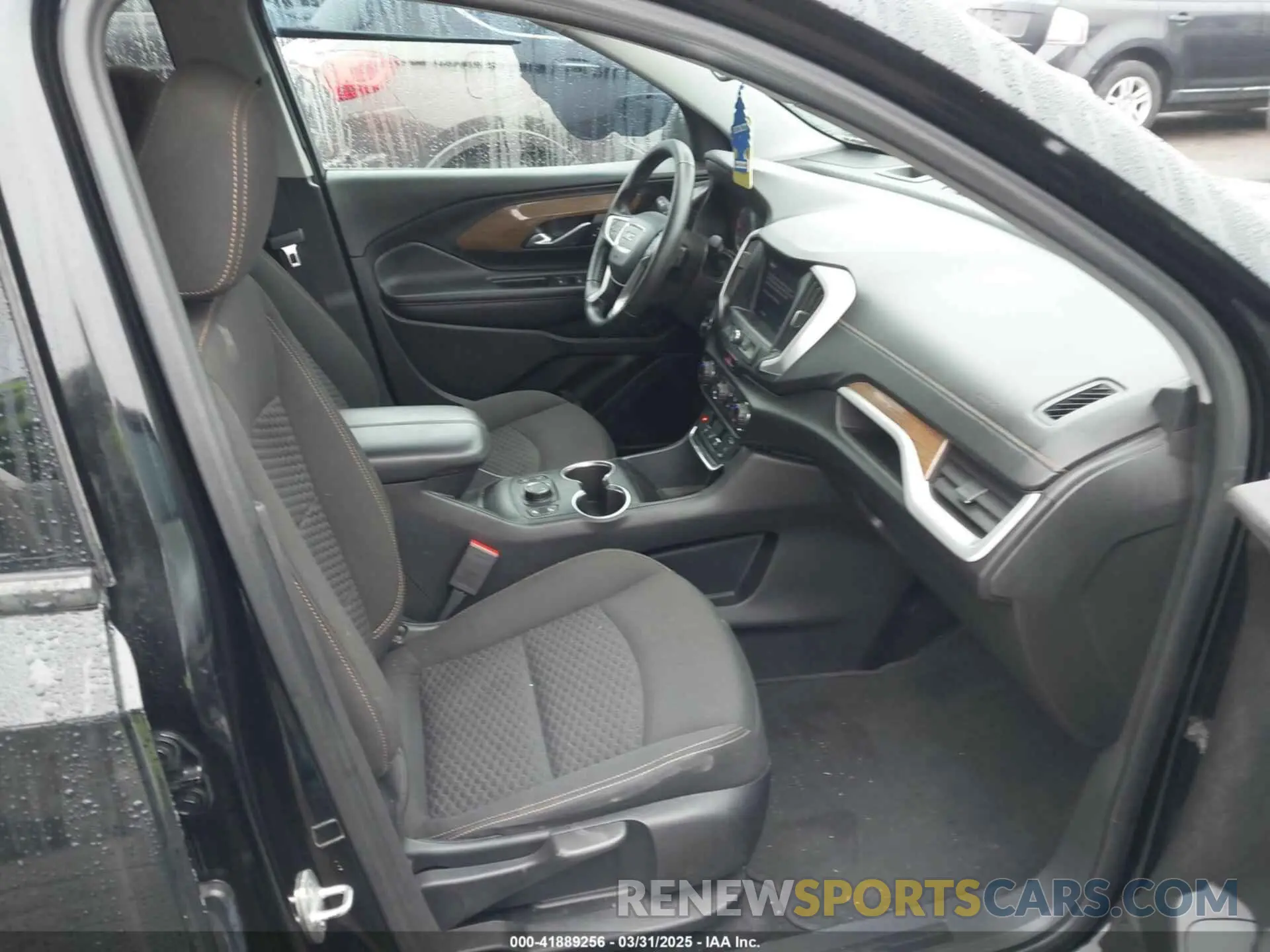 5 Photograph of a damaged car 3GKALTEVXLL213521 GMC TERRAIN 2020