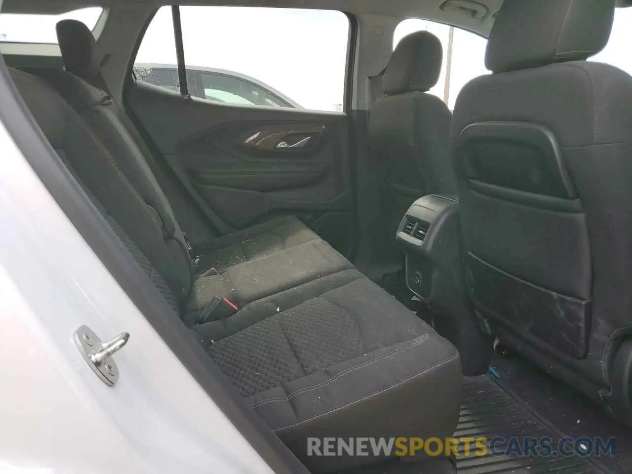 11 Photograph of a damaged car 3GKALTEVXLL346442 GMC TERRAIN 2020