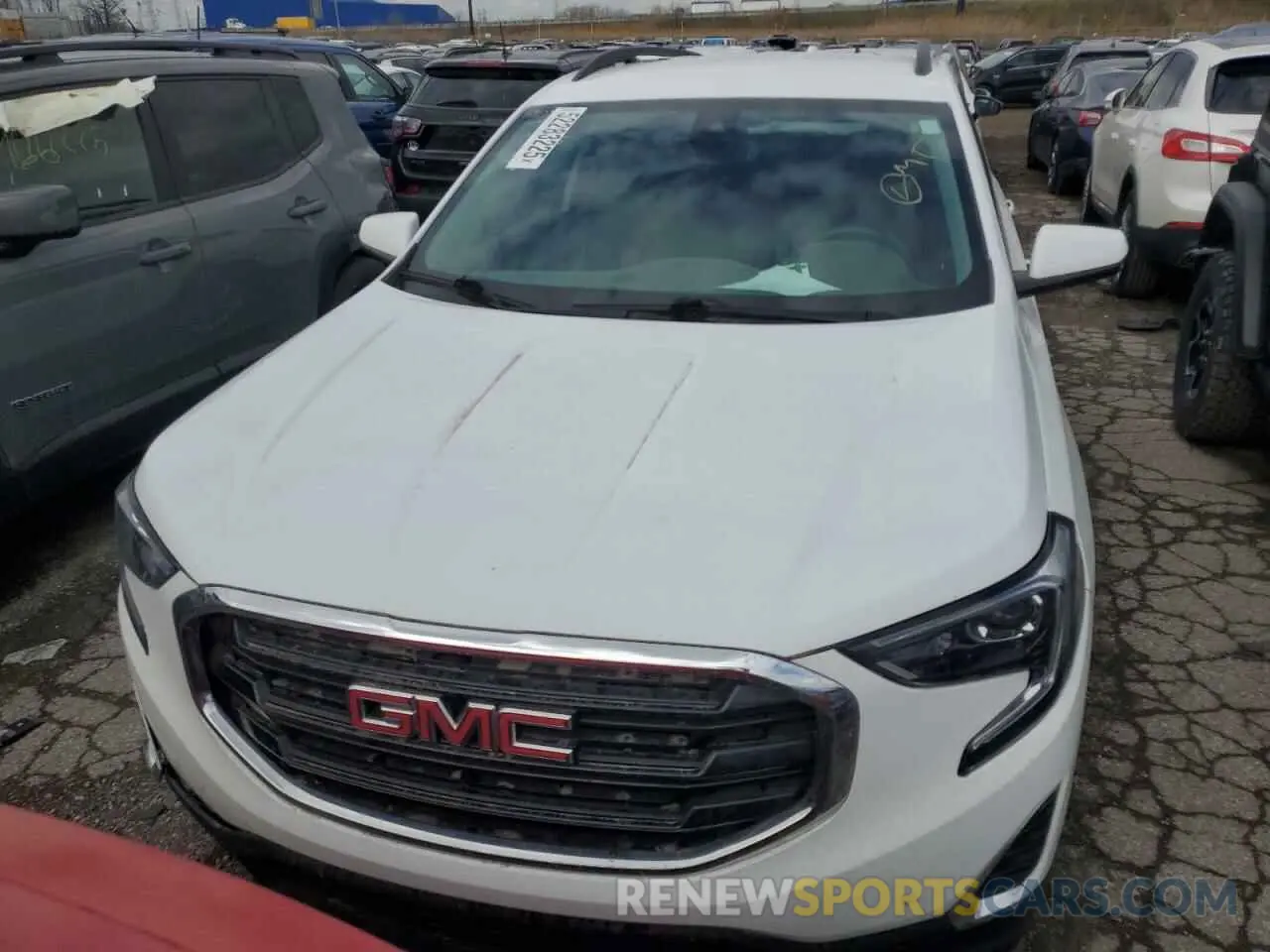 5 Photograph of a damaged car 3GKALTEVXLL346442 GMC TERRAIN 2020