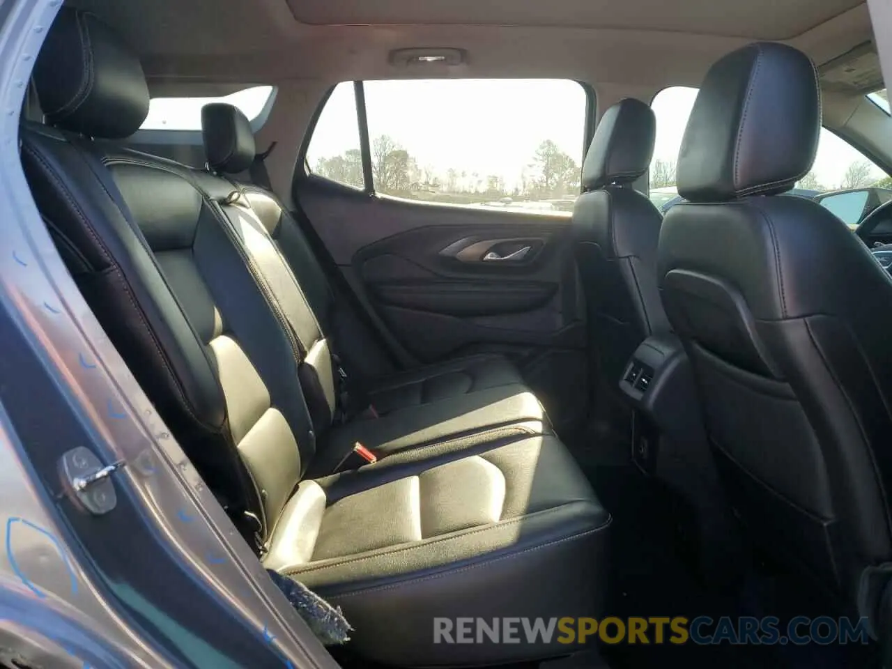 10 Photograph of a damaged car 3GKALVEV0LL339320 GMC TERRAIN 2020