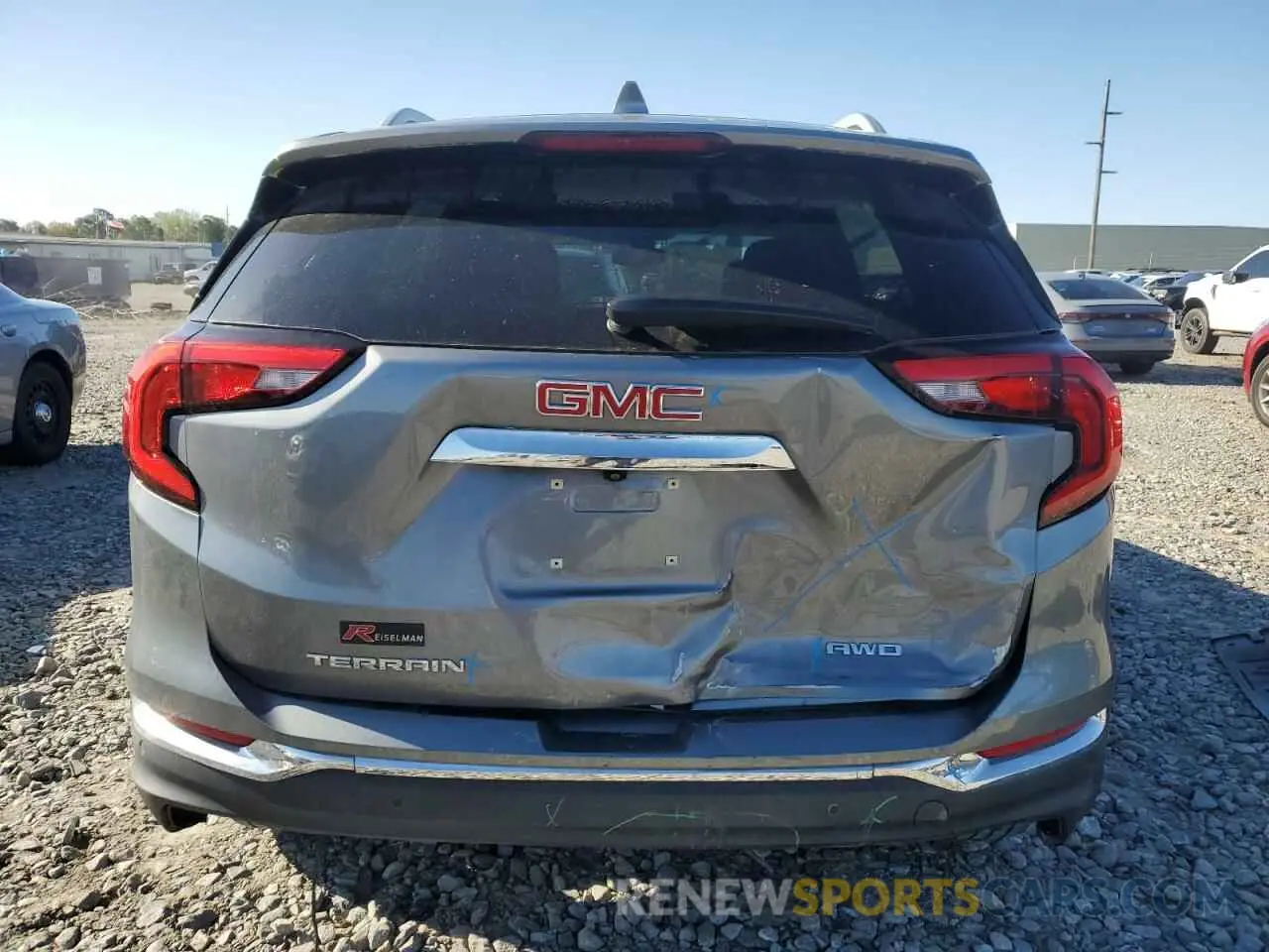 6 Photograph of a damaged car 3GKALVEV0LL339320 GMC TERRAIN 2020