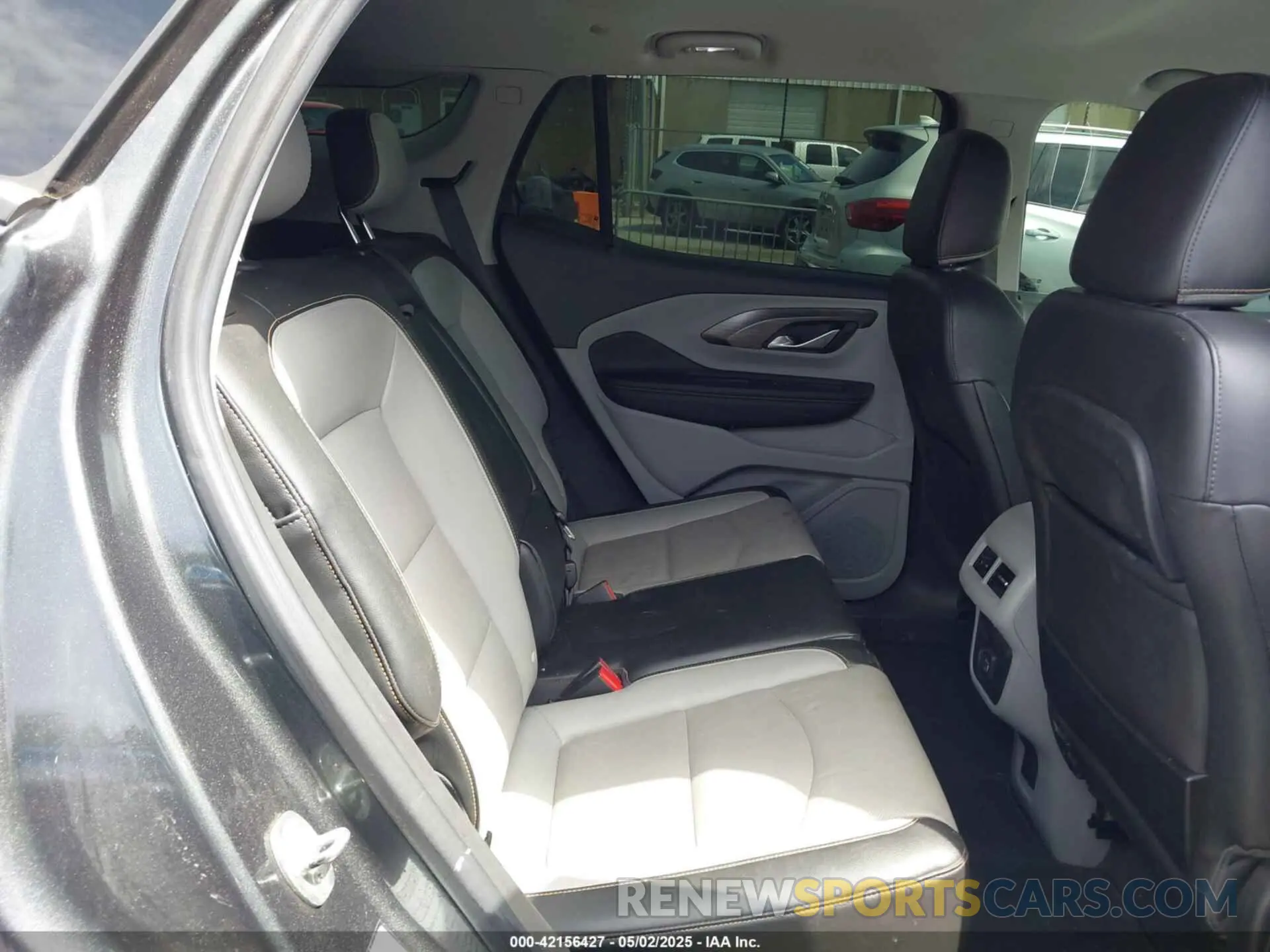 8 Photograph of a damaged car 3GKALVEV1LL204363 GMC TERRAIN 2020