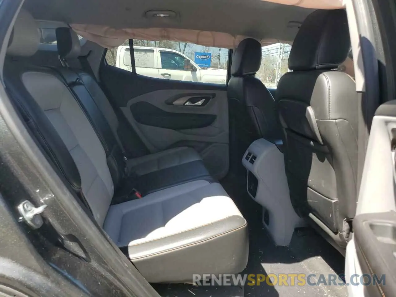 11 Photograph of a damaged car 3GKALVEV2LL128801 GMC TERRAIN 2020
