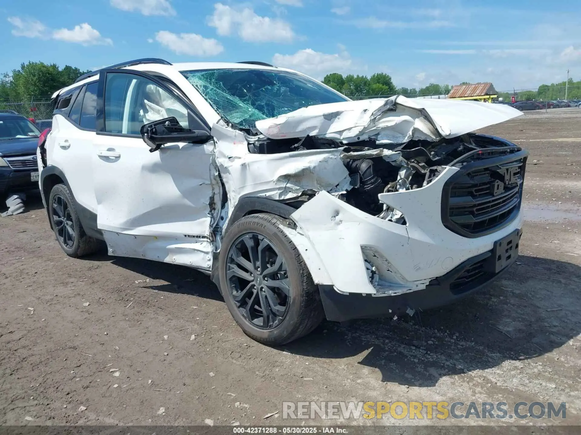 1 Photograph of a damaged car 3GKALVEV2LL259355 GMC TERRAIN 2020