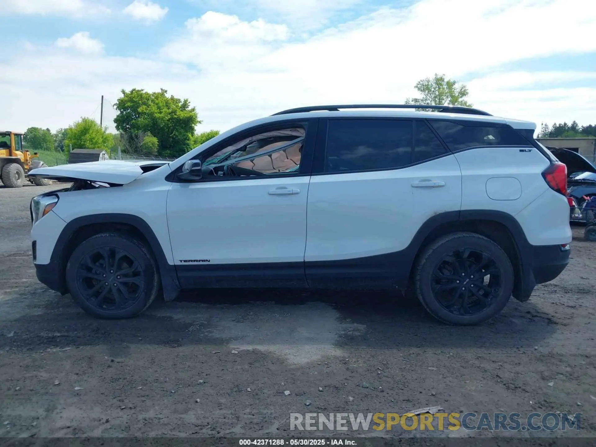 14 Photograph of a damaged car 3GKALVEV2LL259355 GMC TERRAIN 2020