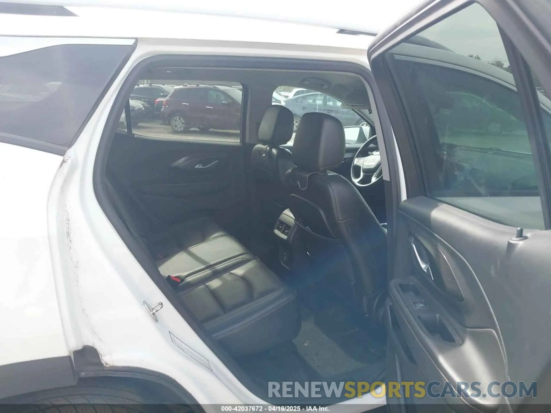 8 Photograph of a damaged car 3GKALVEV3LL129245 GMC TERRAIN 2020