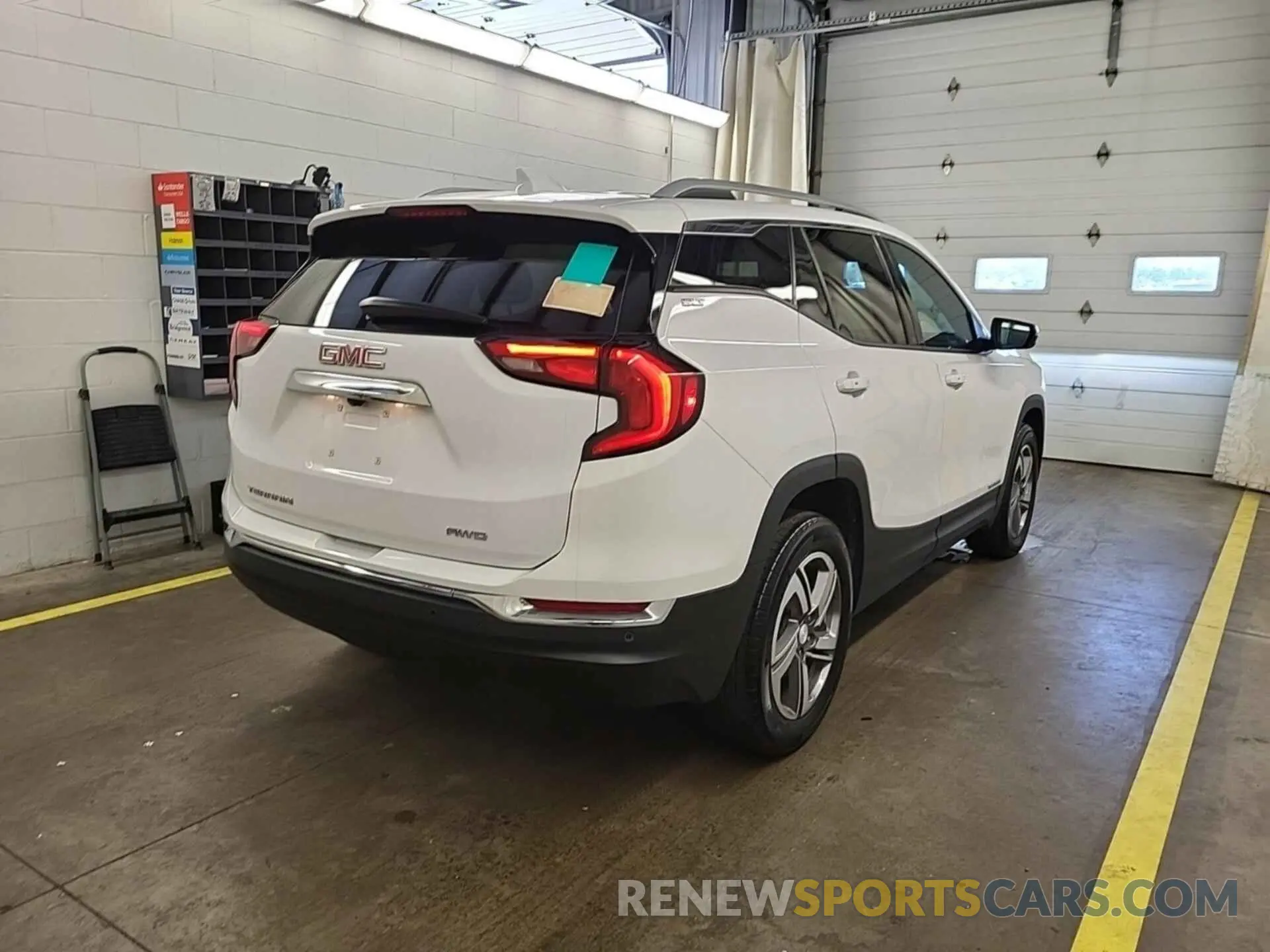 14 Photograph of a damaged car 3GKALVEV3LL301399 GMC TERRAIN 2020