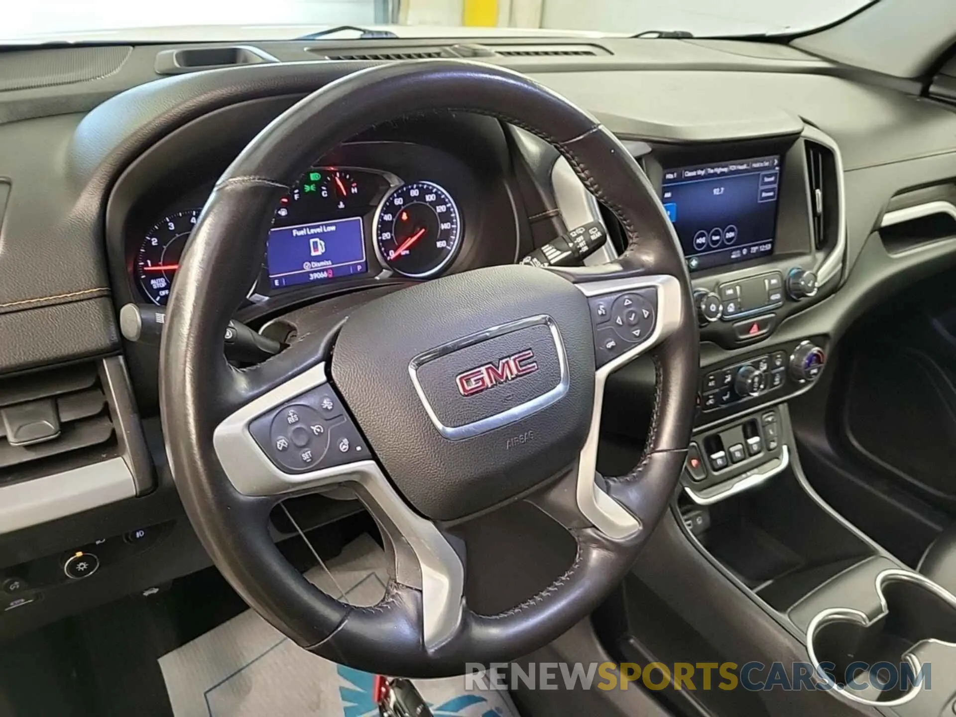 2 Photograph of a damaged car 3GKALVEV3LL301399 GMC TERRAIN 2020