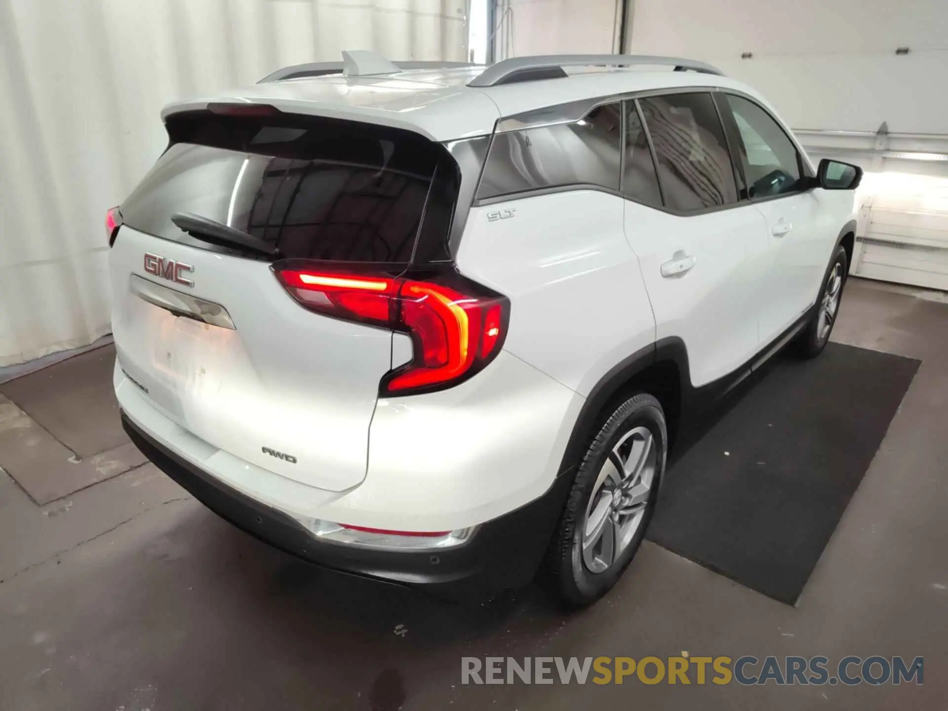 15 Photograph of a damaged car 3GKALVEV4LL301380 GMC TERRAIN 2020