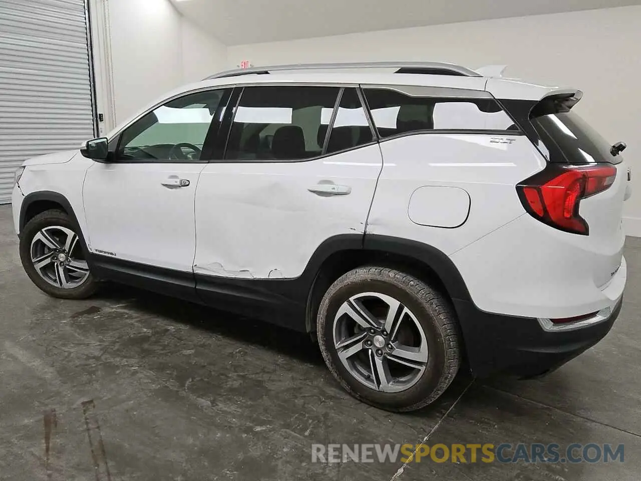 2 Photograph of a damaged car 3GKALVEV5LL133099 GMC TERRAIN 2020