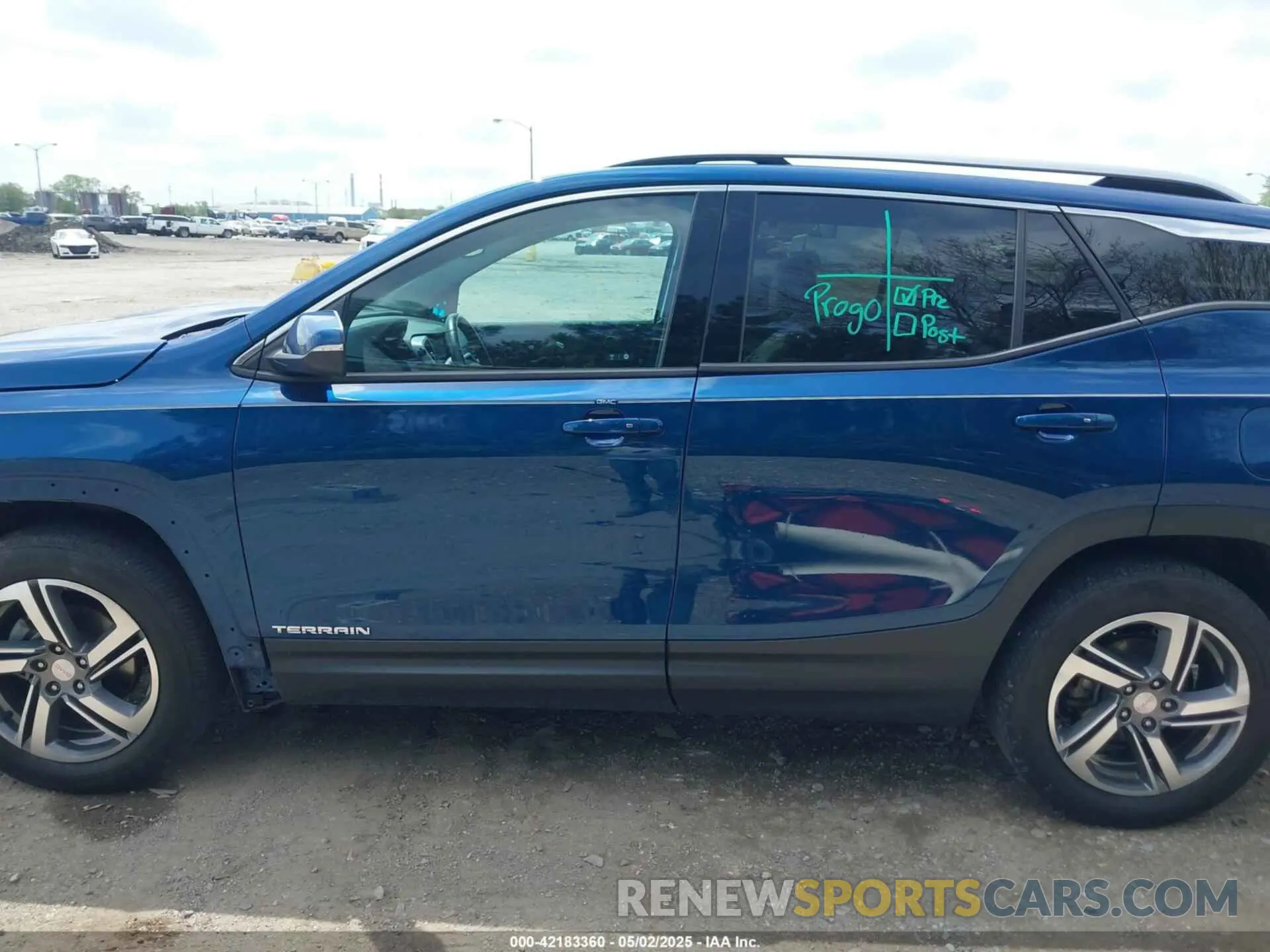 15 Photograph of a damaged car 3GKALVEV5LL135015 GMC TERRAIN 2020
