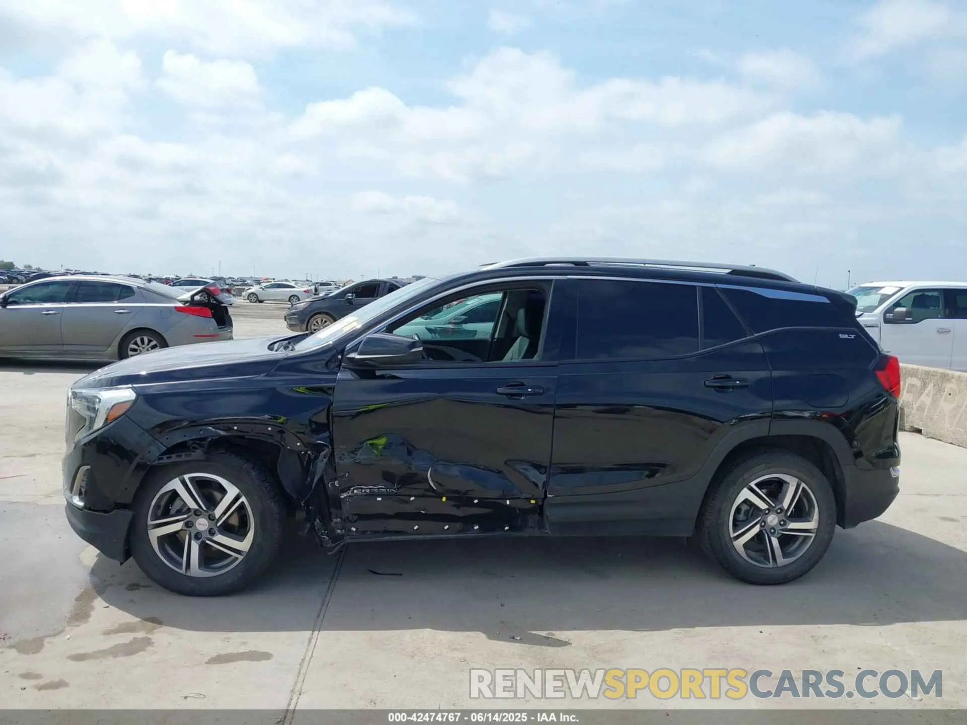 15 Photograph of a damaged car 3GKALVEV5LL175756 GMC TERRAIN 2020