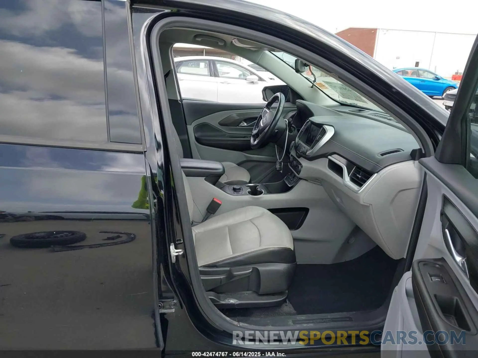 5 Photograph of a damaged car 3GKALVEV5LL175756 GMC TERRAIN 2020