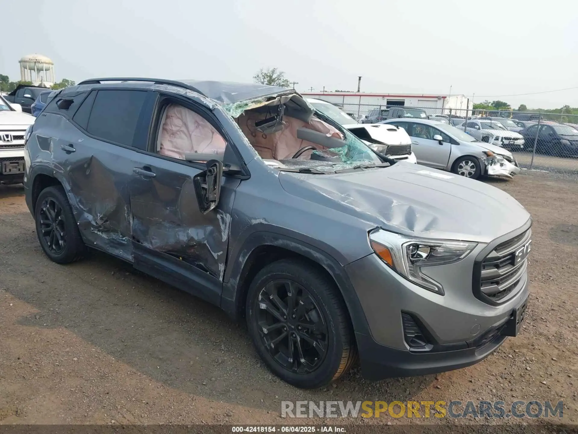 1 Photograph of a damaged car 3GKALVEV6LL135119 GMC TERRAIN 2020