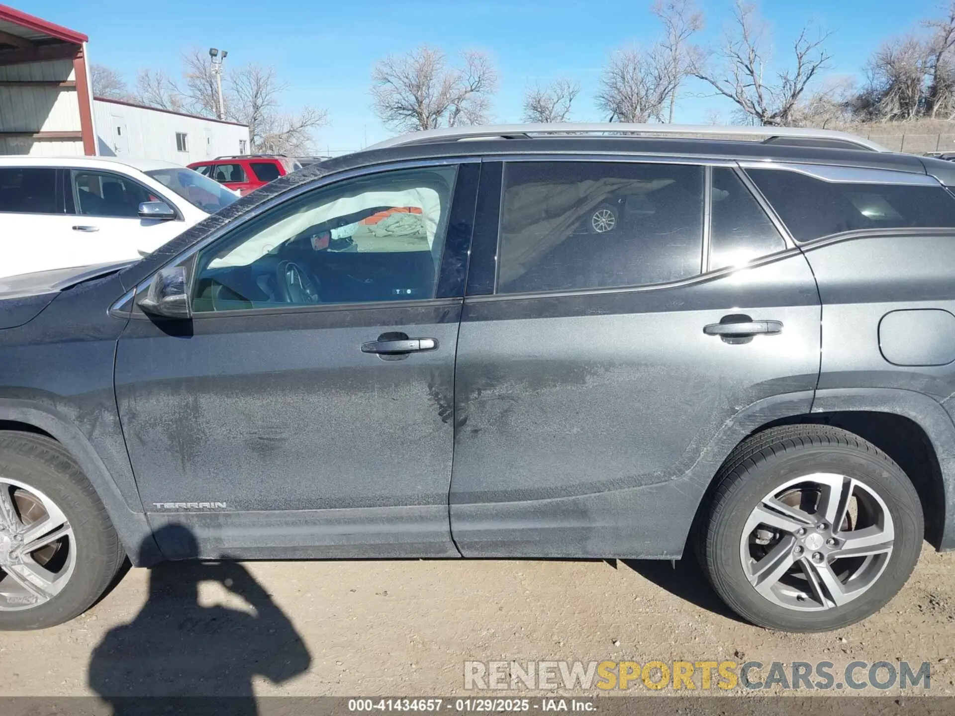 13 Photograph of a damaged car 3GKALVEV6LL203001 GMC TERRAIN 2020