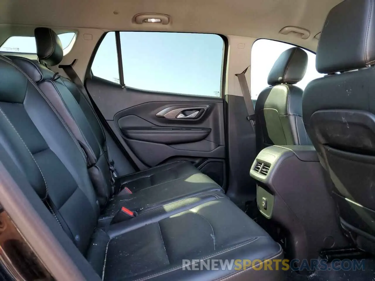 11 Photograph of a damaged car 3GKALVEV8LL149264 GMC TERRAIN 2020