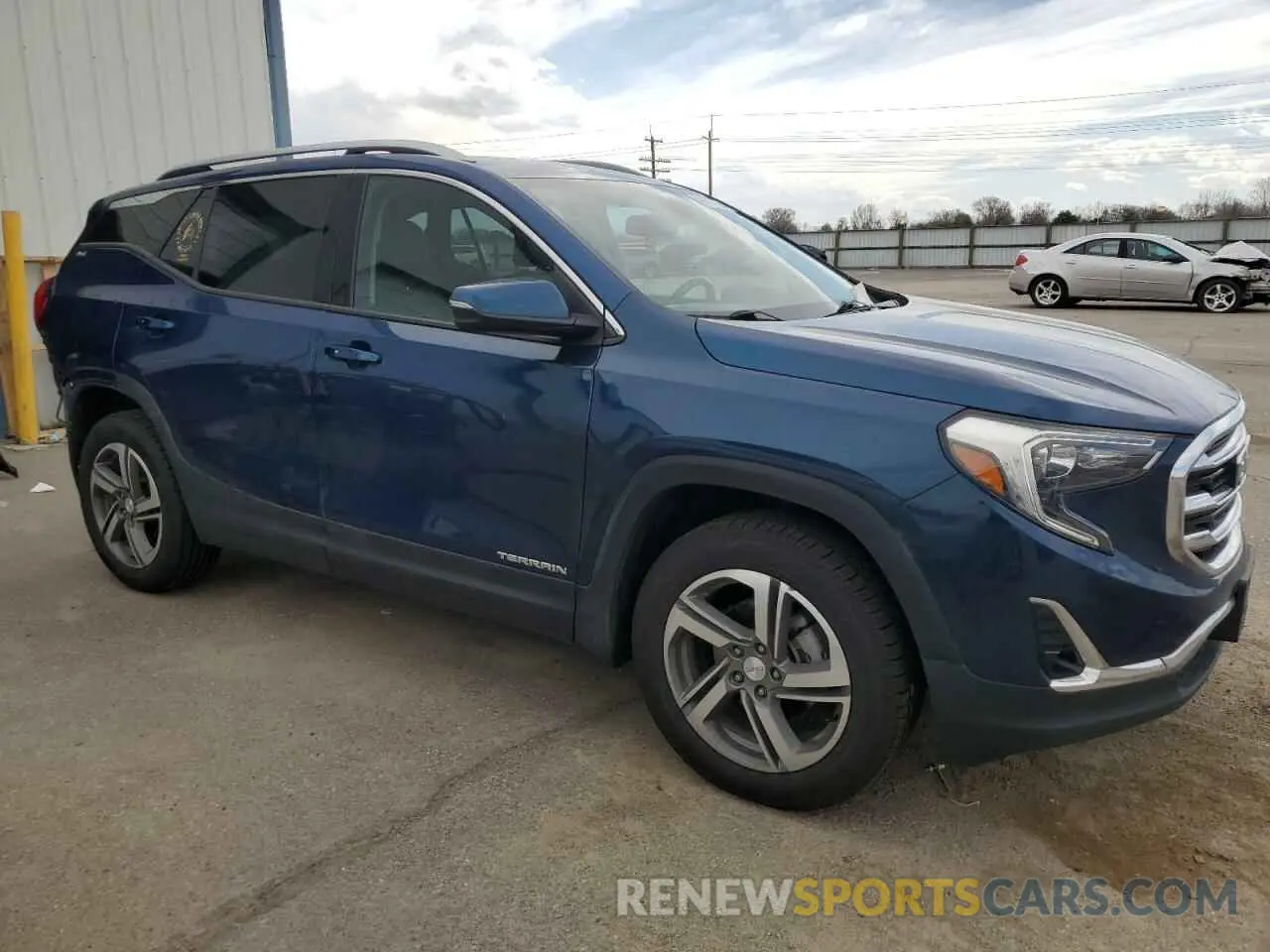 4 Photograph of a damaged car 3GKALVEV9LL241516 GMC TERRAIN 2020