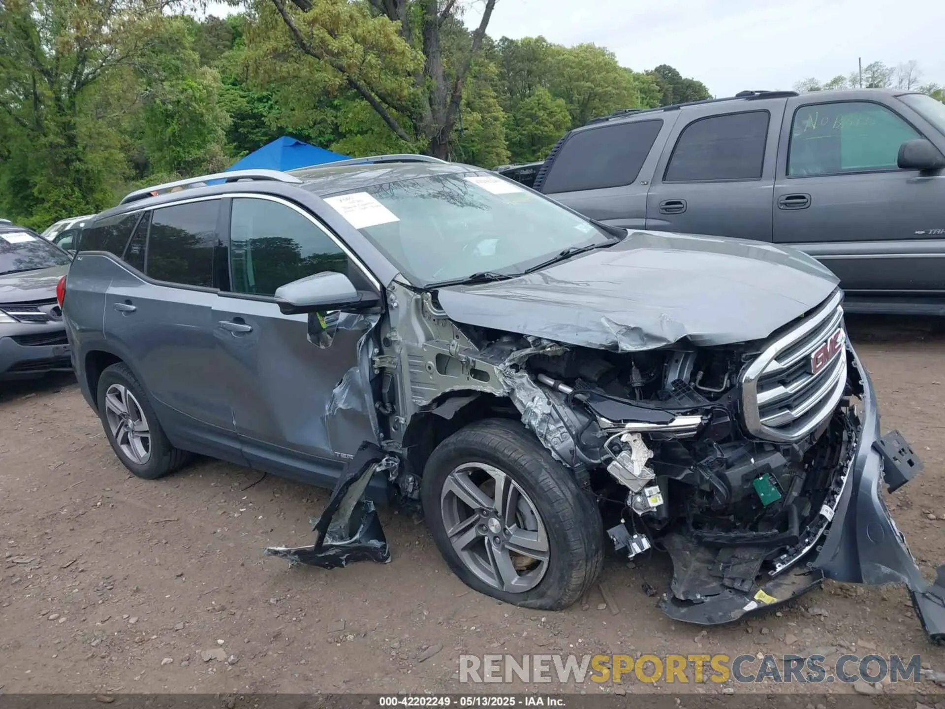 12 Photograph of a damaged car 3GKALVEV9LL274886 GMC TERRAIN 2020