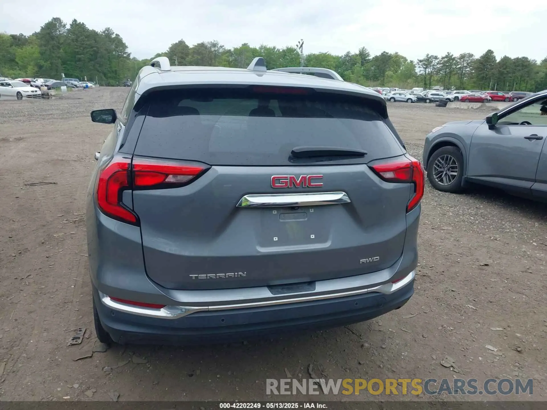 15 Photograph of a damaged car 3GKALVEV9LL274886 GMC TERRAIN 2020