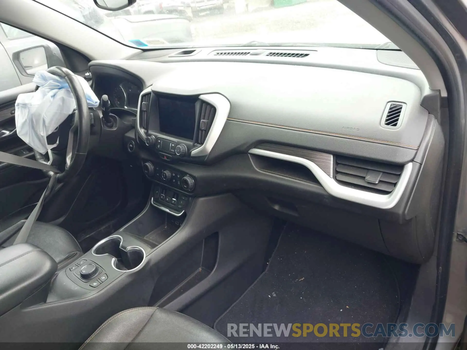 5 Photograph of a damaged car 3GKALVEV9LL274886 GMC TERRAIN 2020