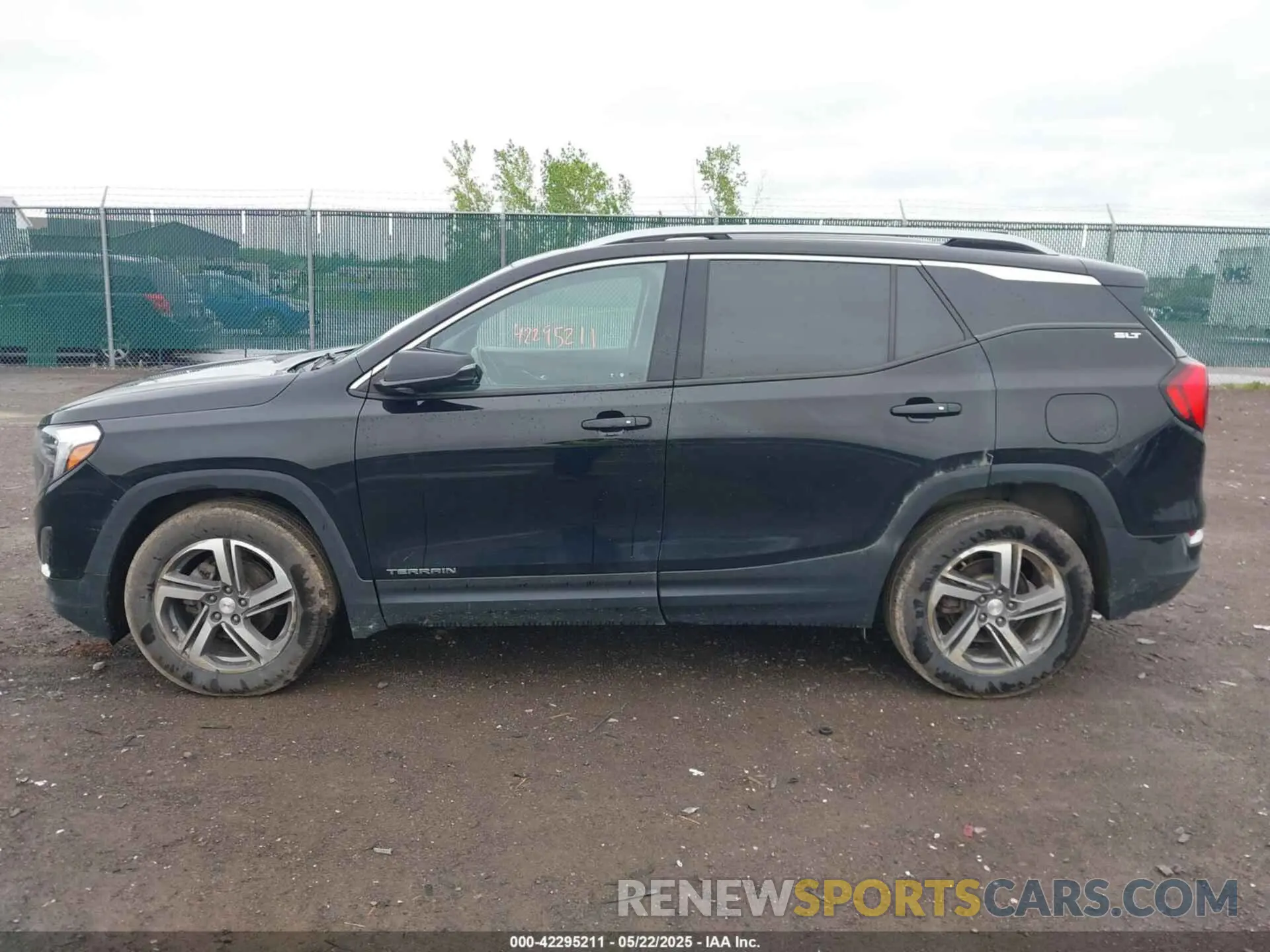 14 Photograph of a damaged car 3GKALVEVXLL116640 GMC TERRAIN 2020