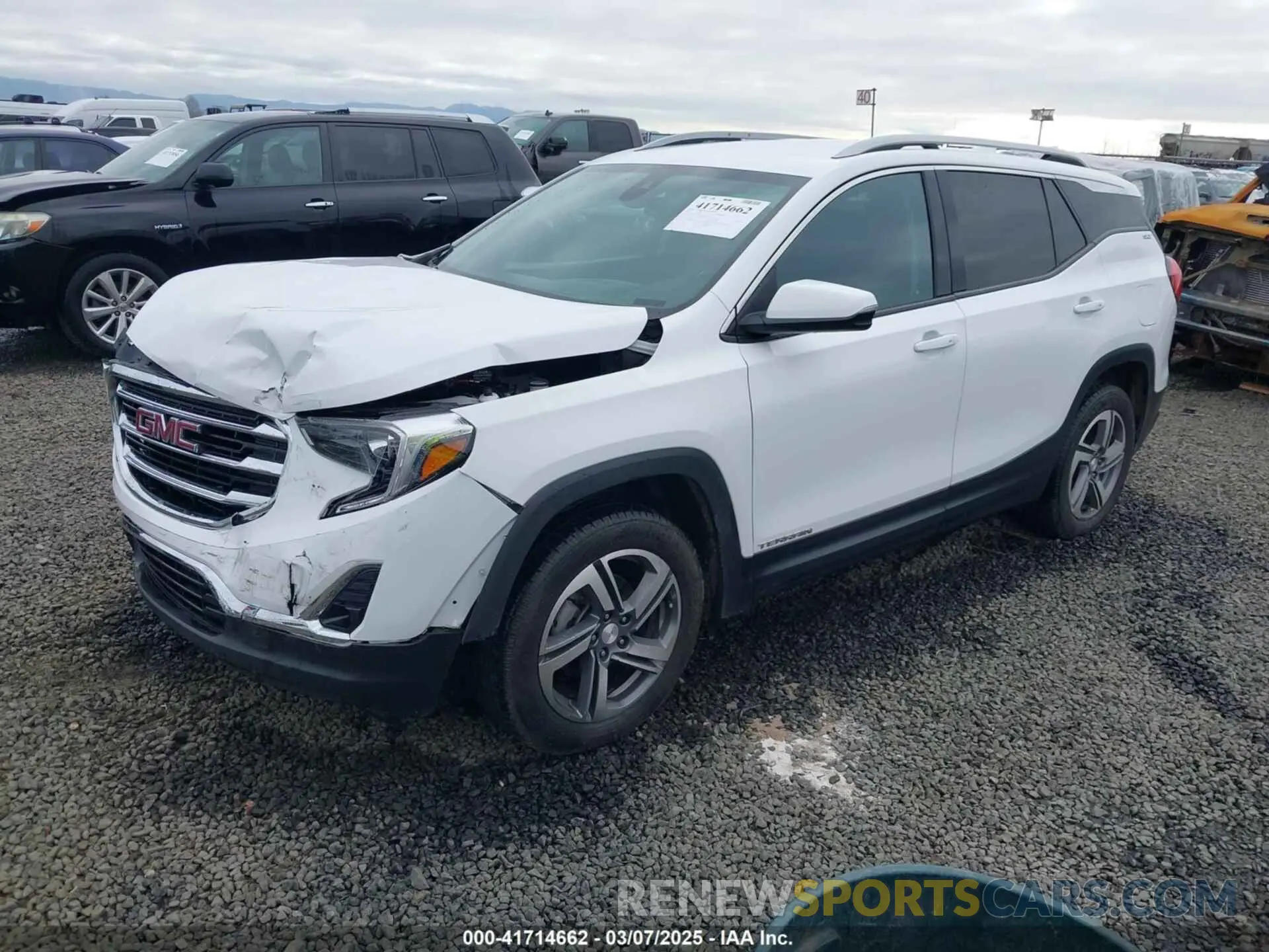 2 Photograph of a damaged car 3GKALVEVXLL143417 GMC TERRAIN 2020