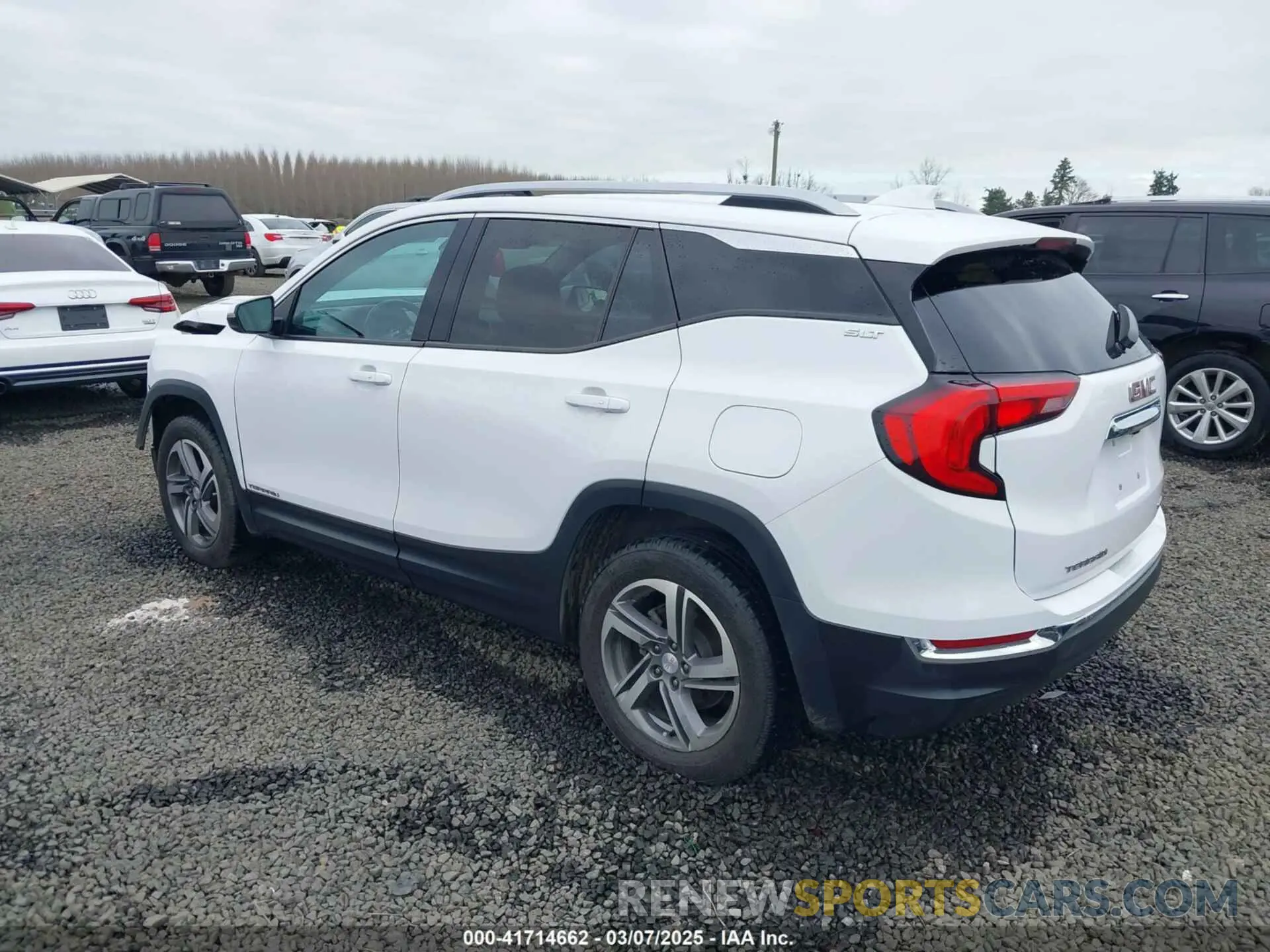 3 Photograph of a damaged car 3GKALVEVXLL143417 GMC TERRAIN 2020