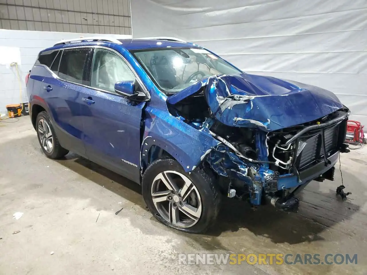 4 Photograph of a damaged car 3GKALVEVXLL241847 GMC TERRAIN 2020