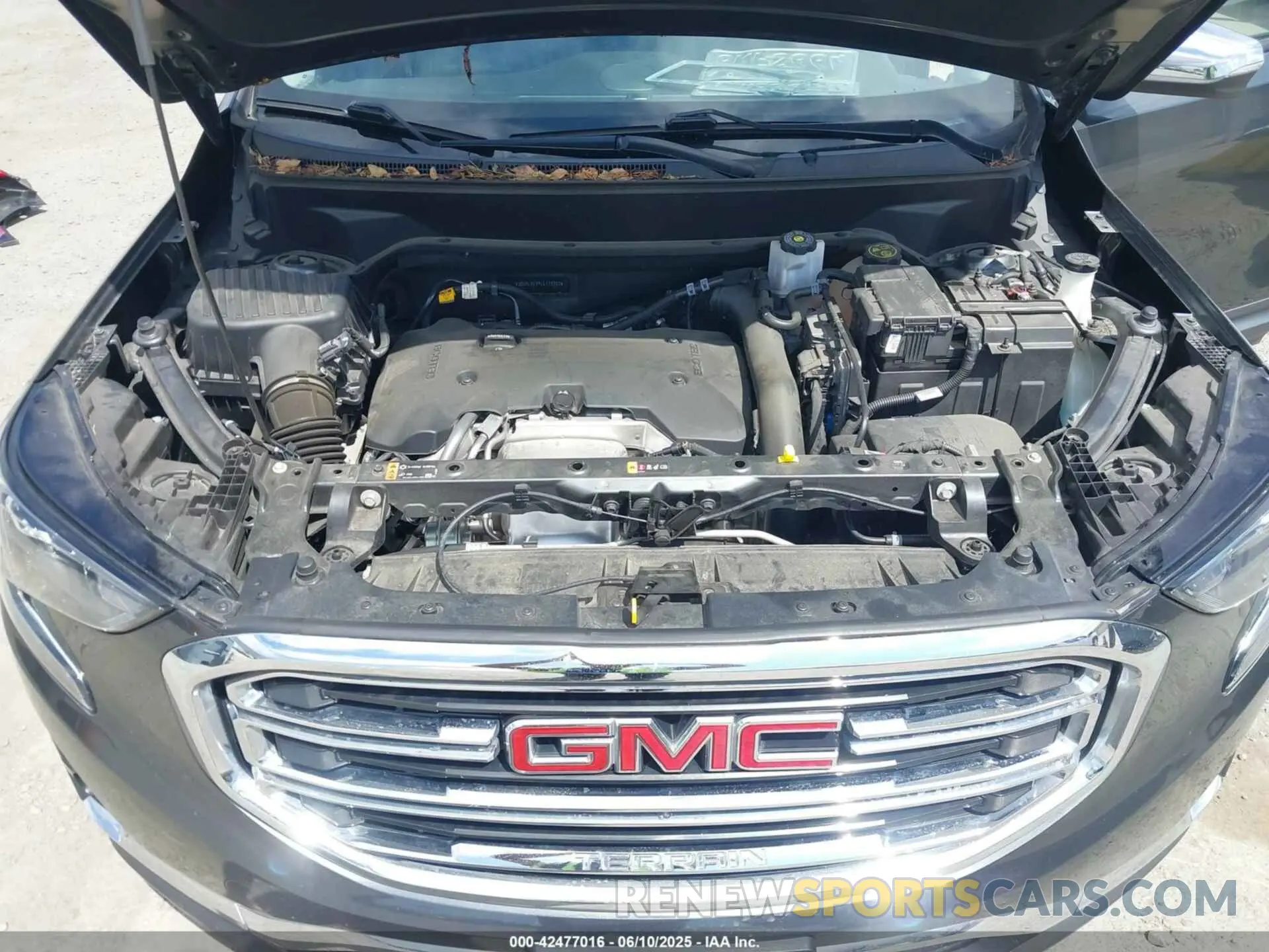 10 Photograph of a damaged car 3GKALVEX9LL117702 GMC TERRAIN 2020
