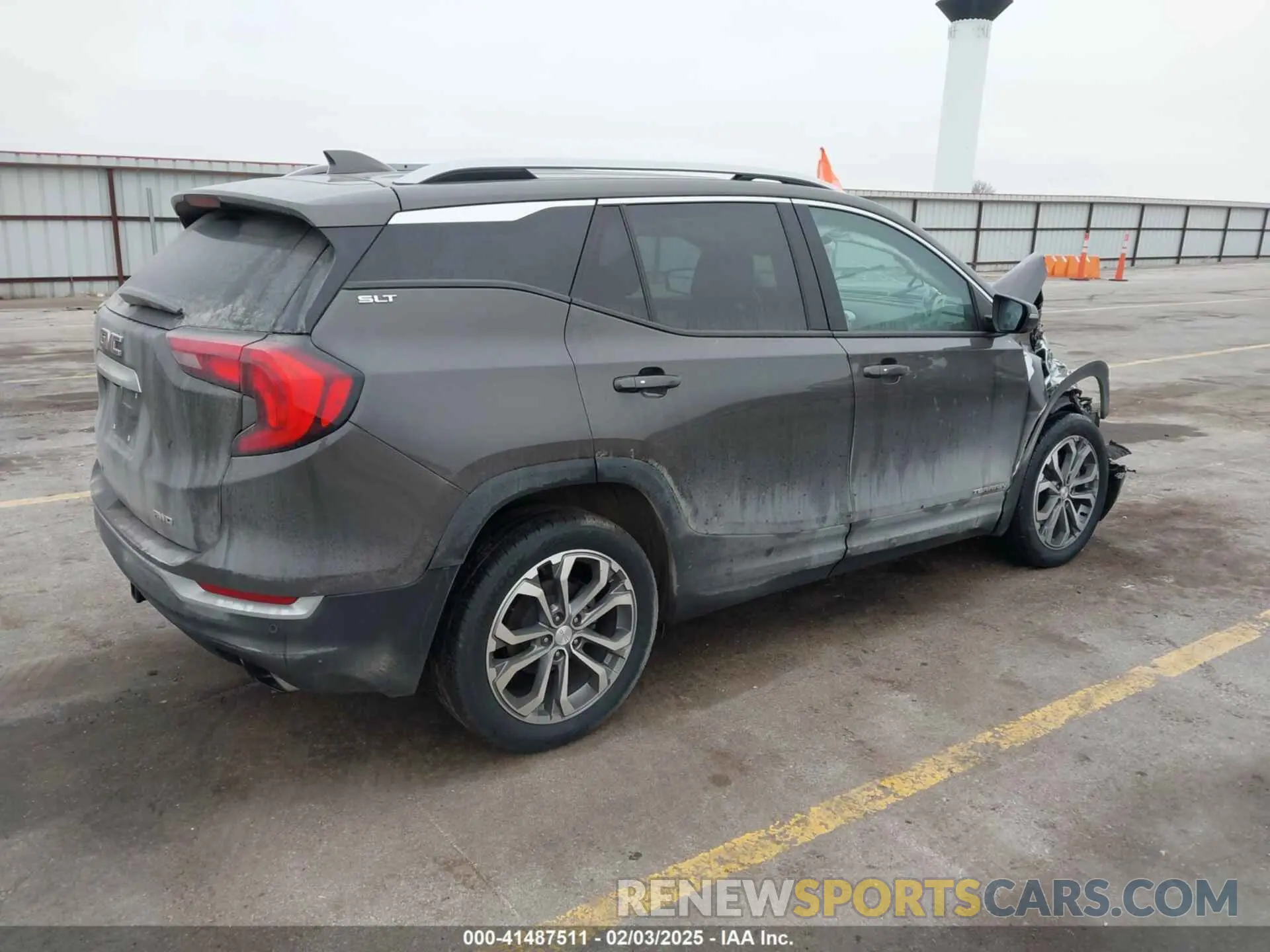 4 Photograph of a damaged car 3GKALVEX9LL131034 GMC TERRAIN 2020
