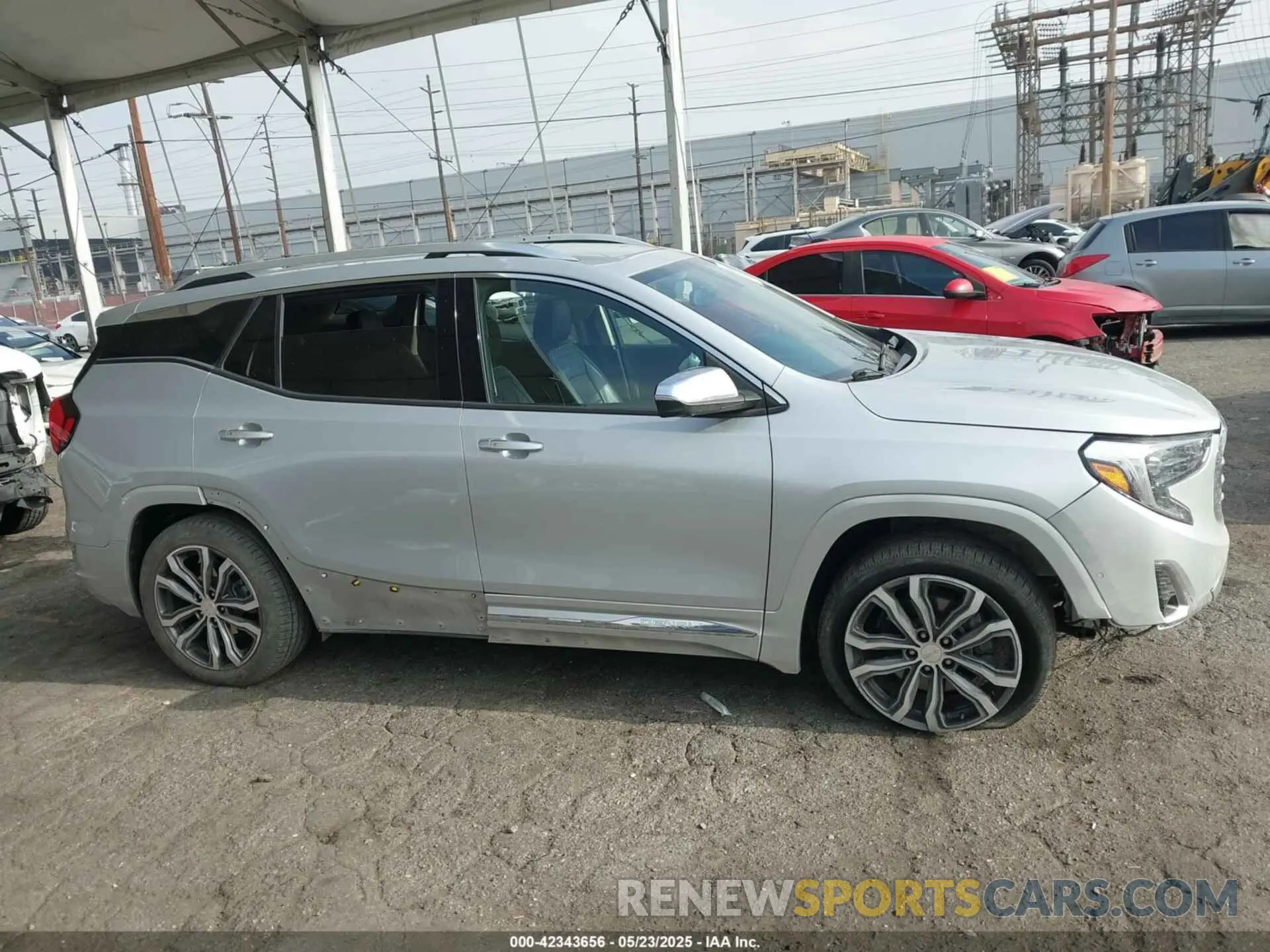 14 Photograph of a damaged car 3GKALXEX0LL294117 GMC TERRAIN 2020